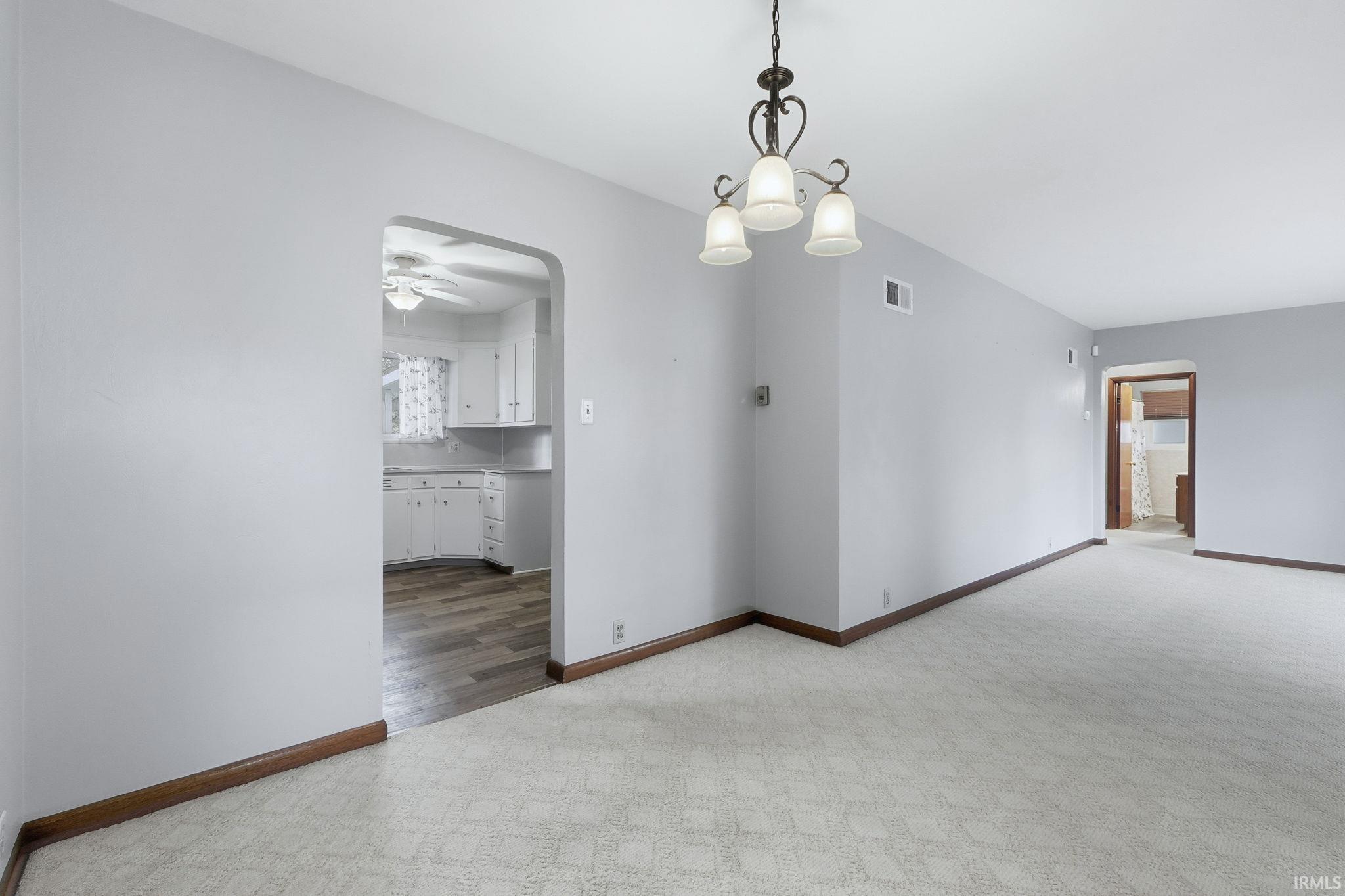 Photo 10 of 5310 Fernwood Avenue