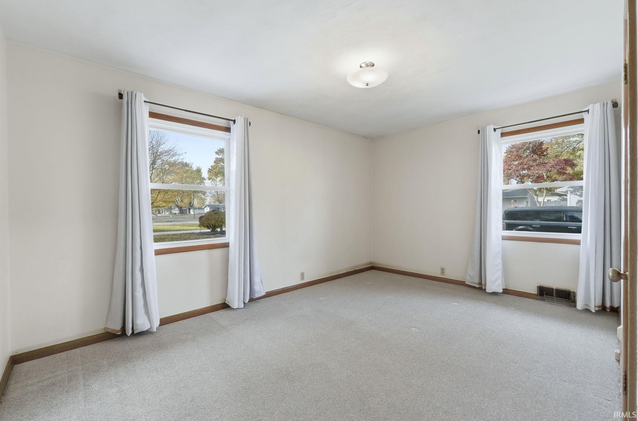 Photo 16 of 5310 Fernwood Avenue