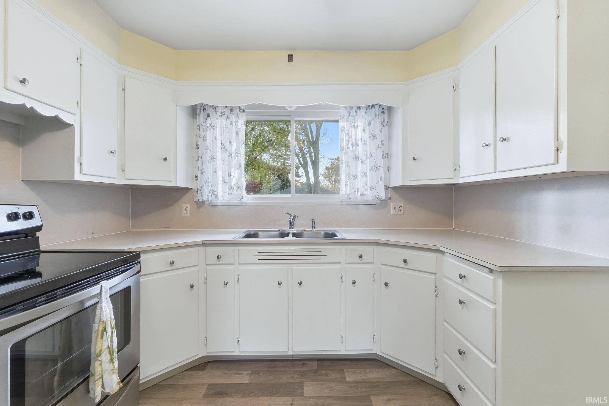 Photo 22 of 5310 Fernwood Avenue