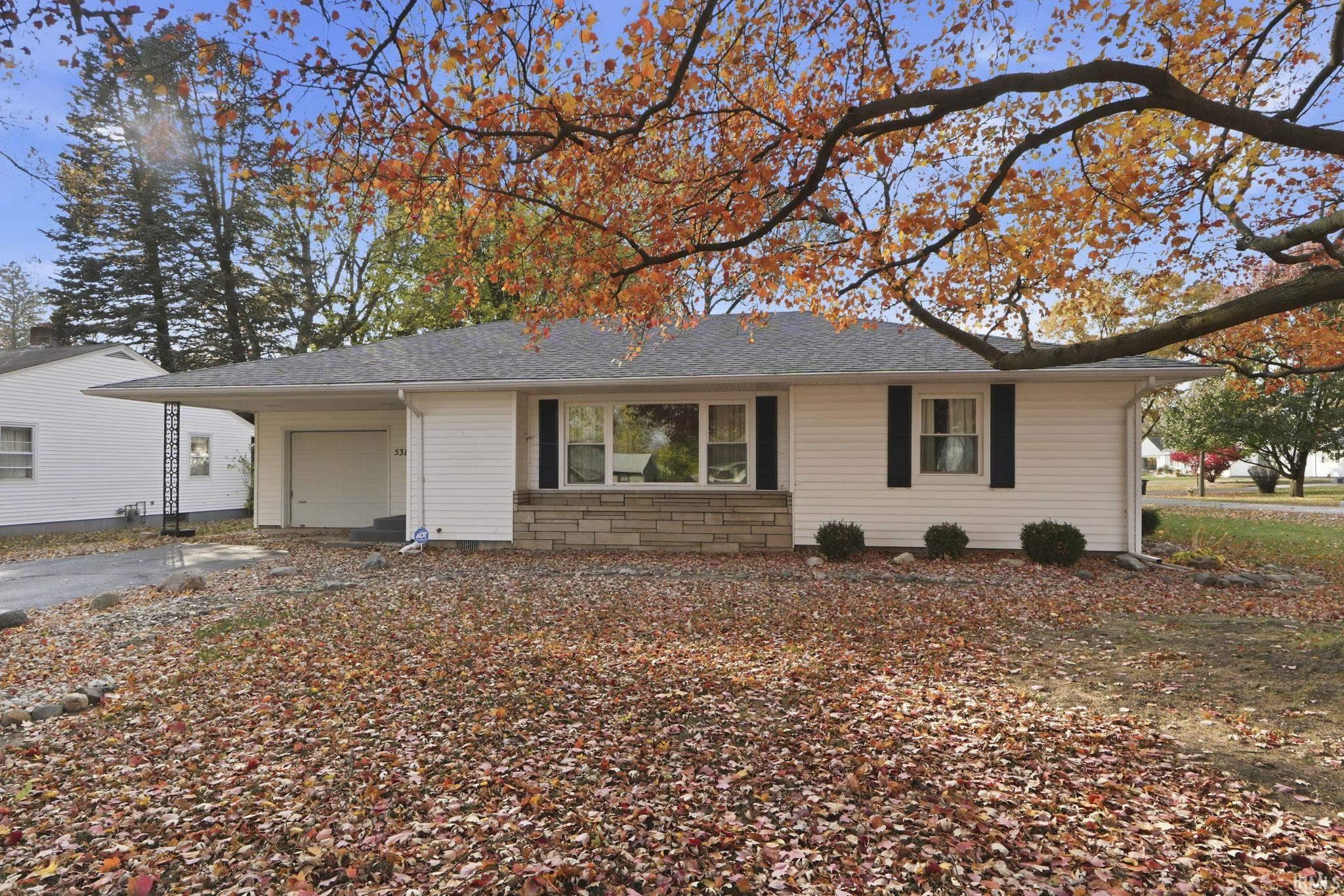 Photo 3 of 5310 Fernwood Avenue