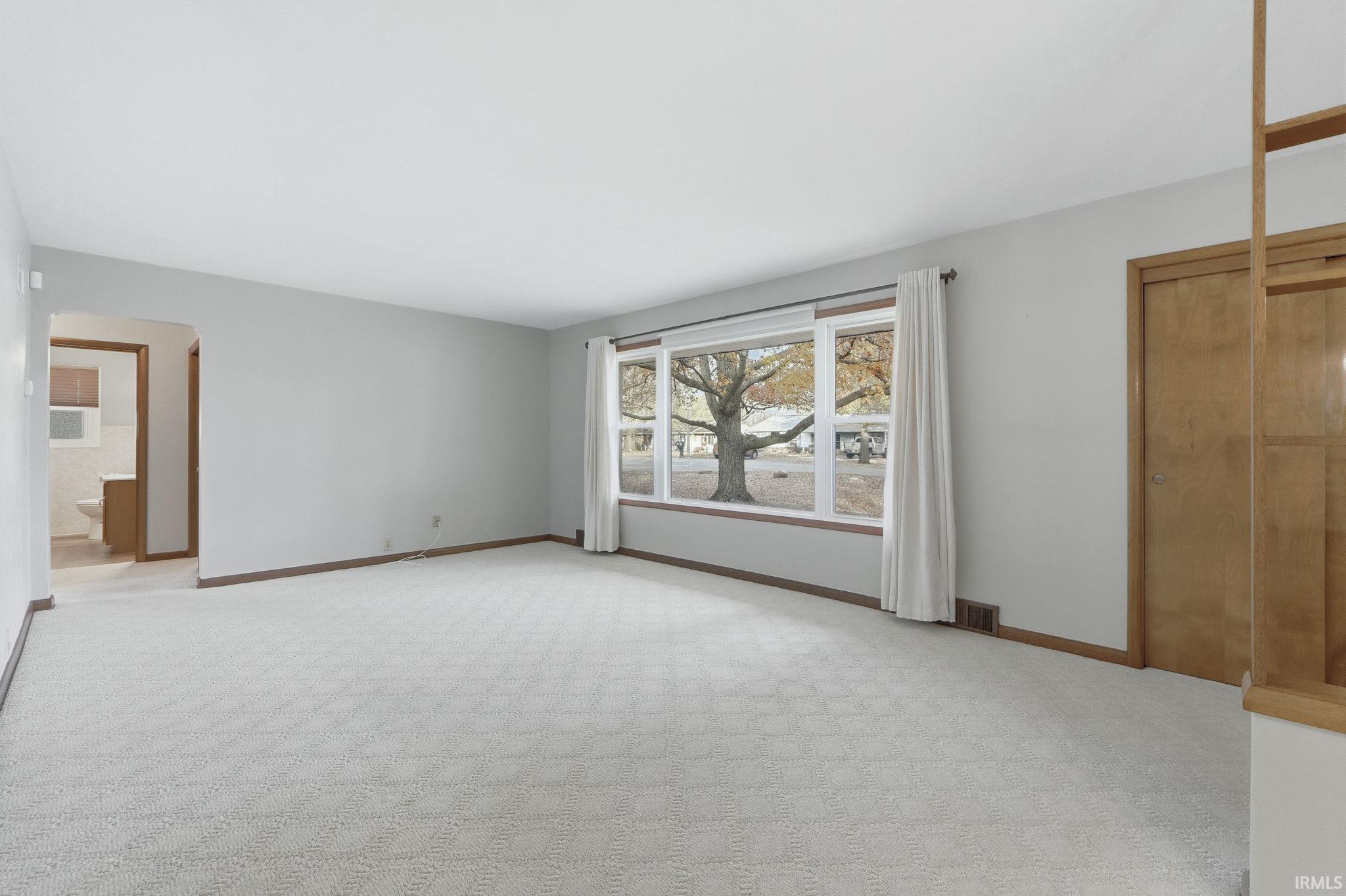 Photo 7 of 5310 Fernwood Avenue