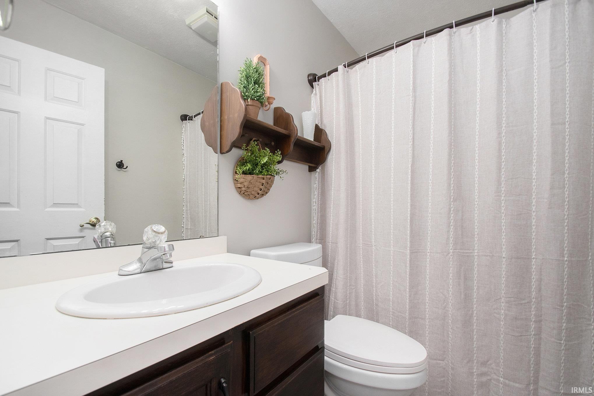 Photo 16 of 510 Caprice Drive