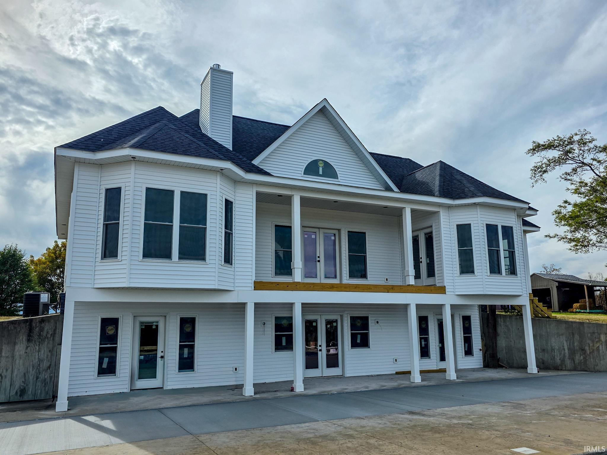 Homes for sale in Bloomfield, IN | 8247 E State Road 54, Bloomfield, IN 47424 | MLS# 202545167