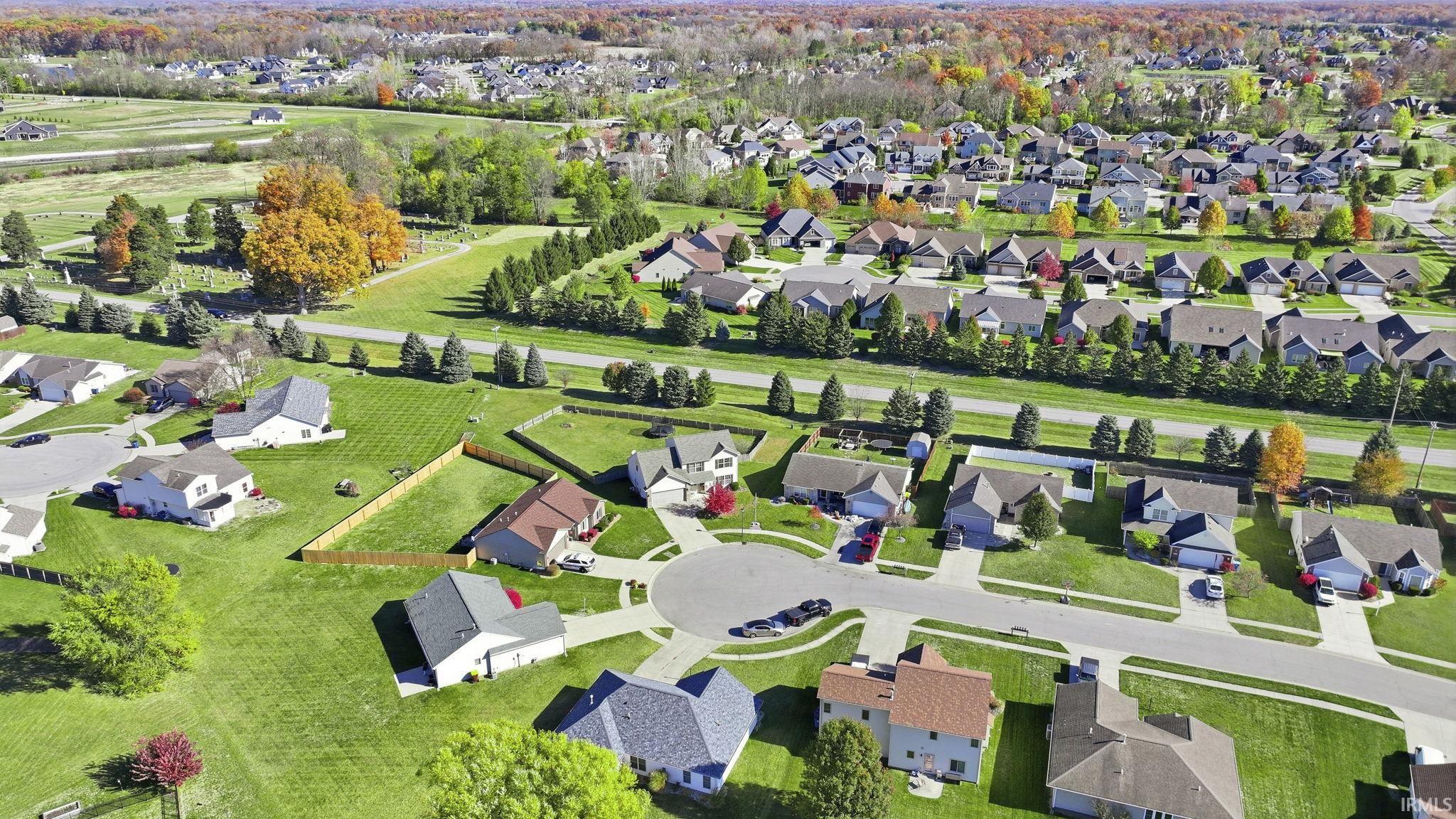 Homes for sale in Huntertown, IN | 807 Larkwillow Ct, Huntertown, IN 46748 | MLS# 202545171