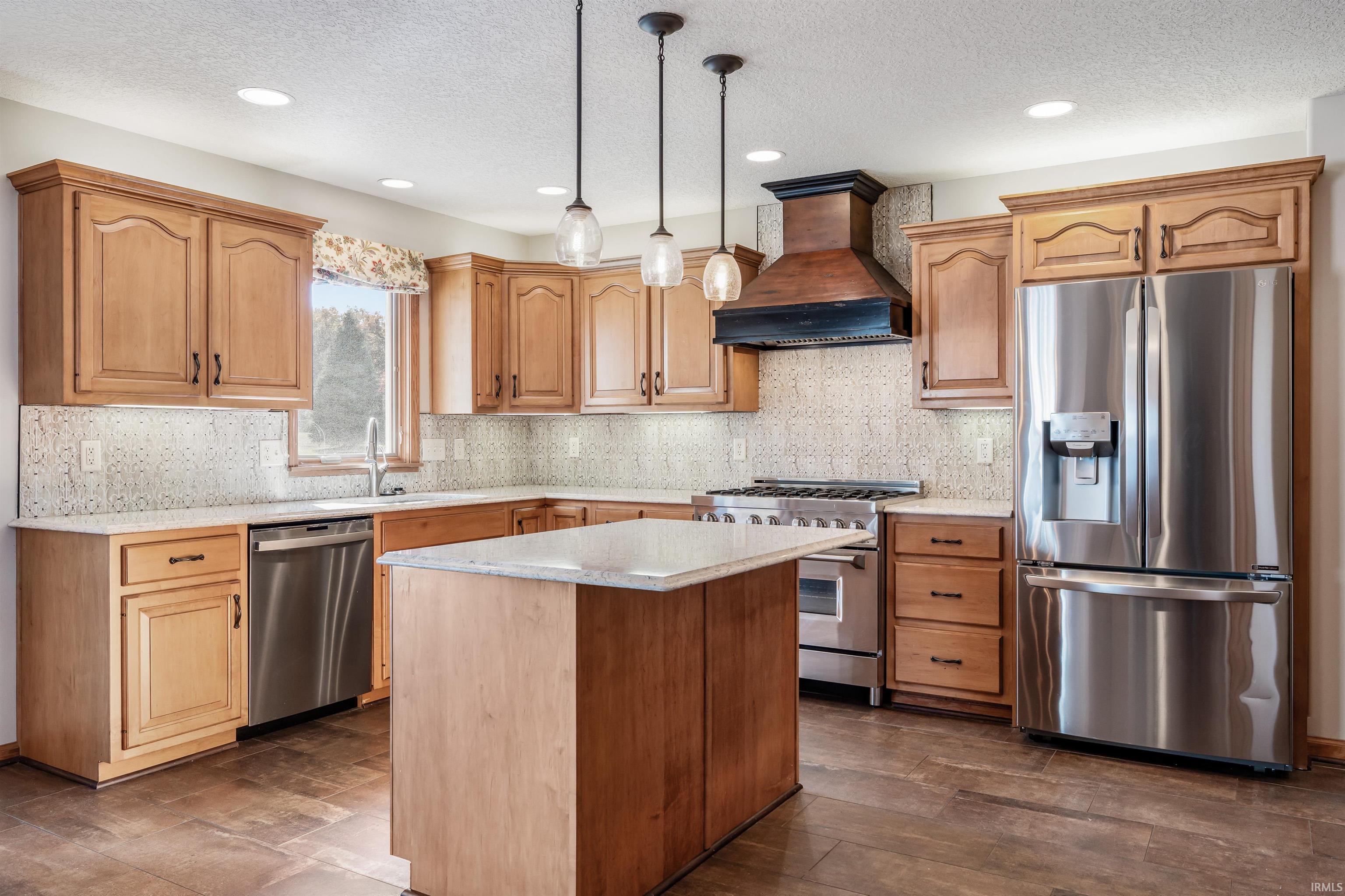 Photo 10 of 7108 Summerlyn Drive