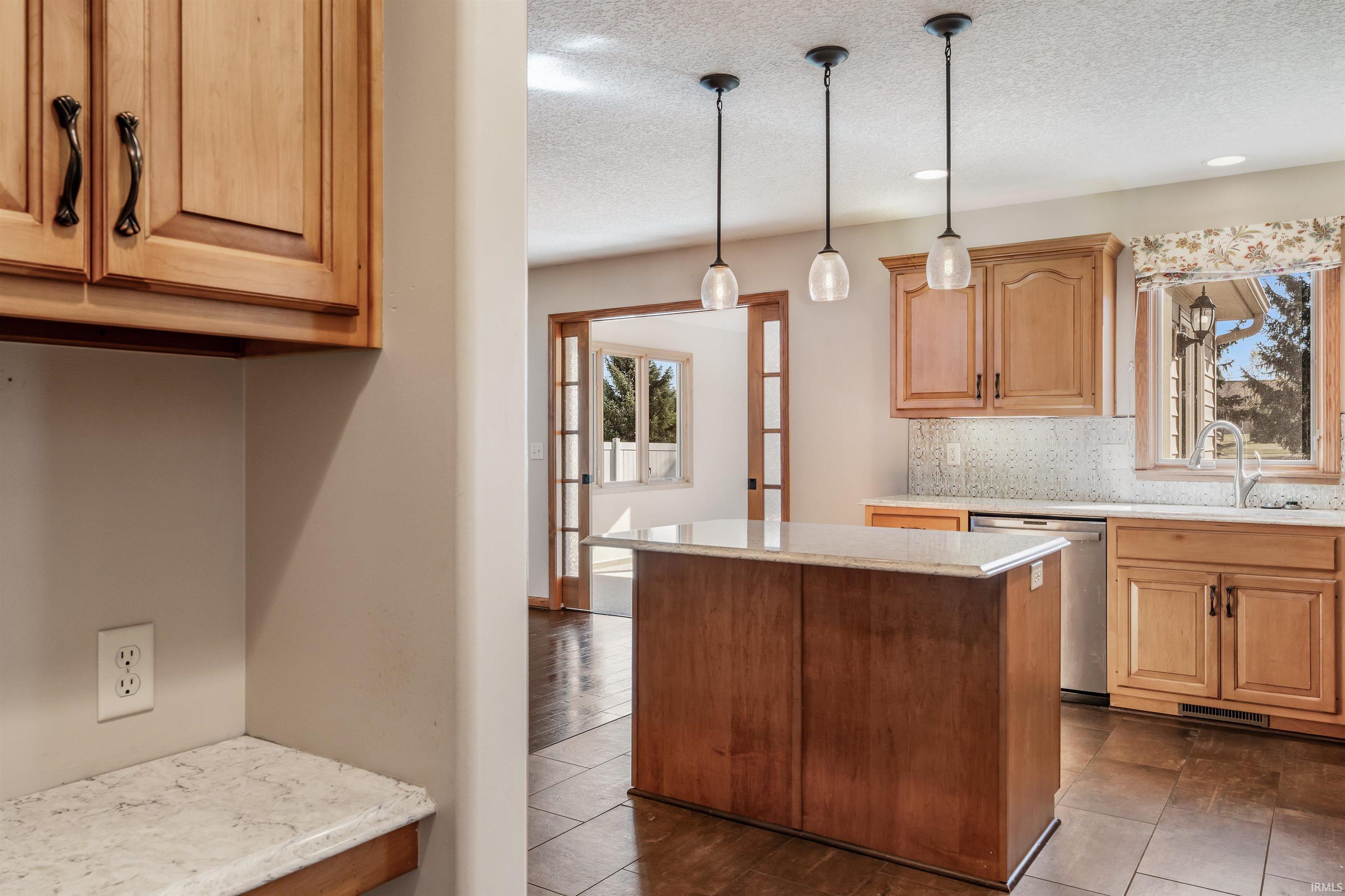 Photo 12 of 7108 Summerlyn Drive