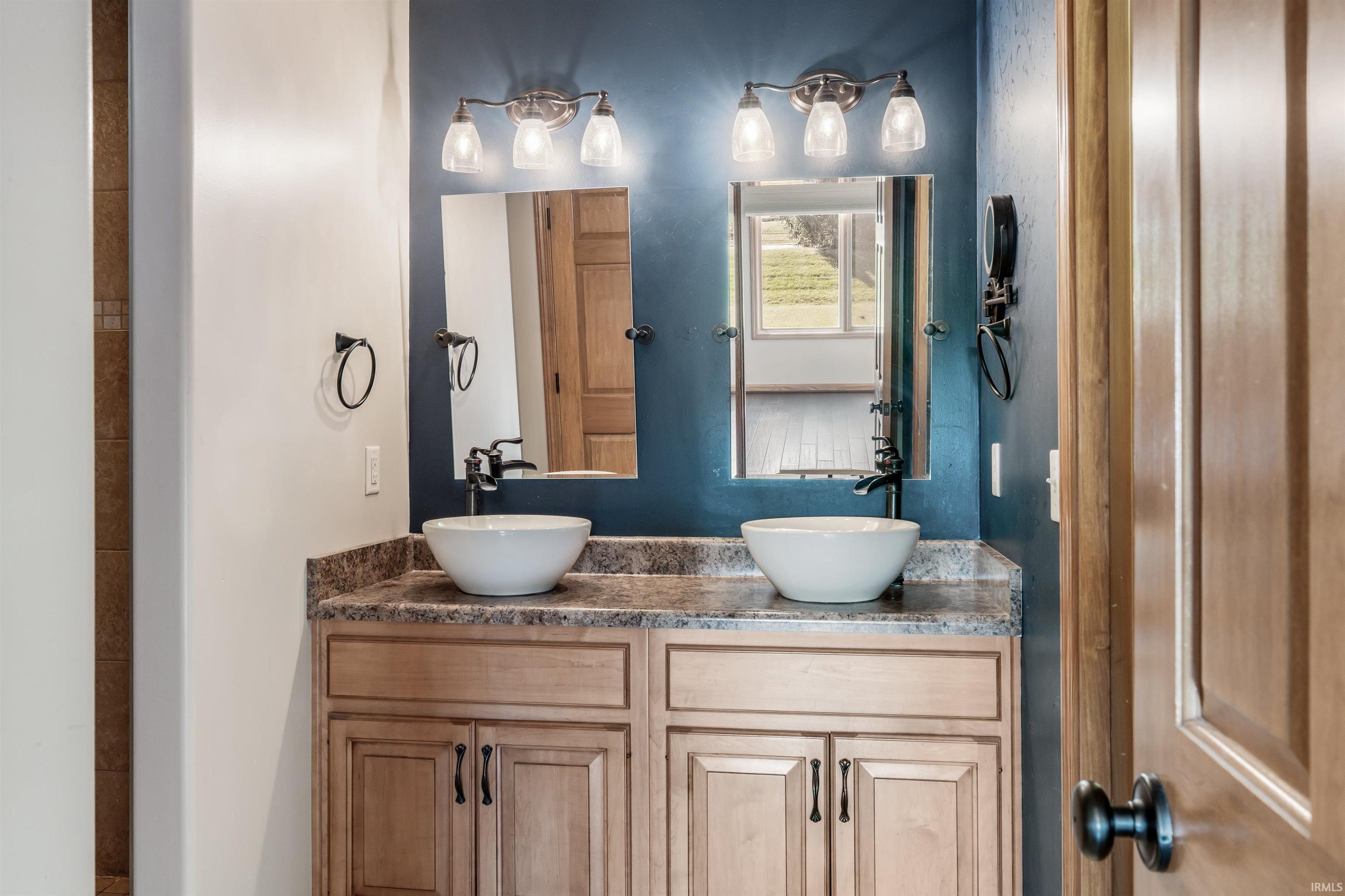 Photo 15 of 7108 Summerlyn Drive