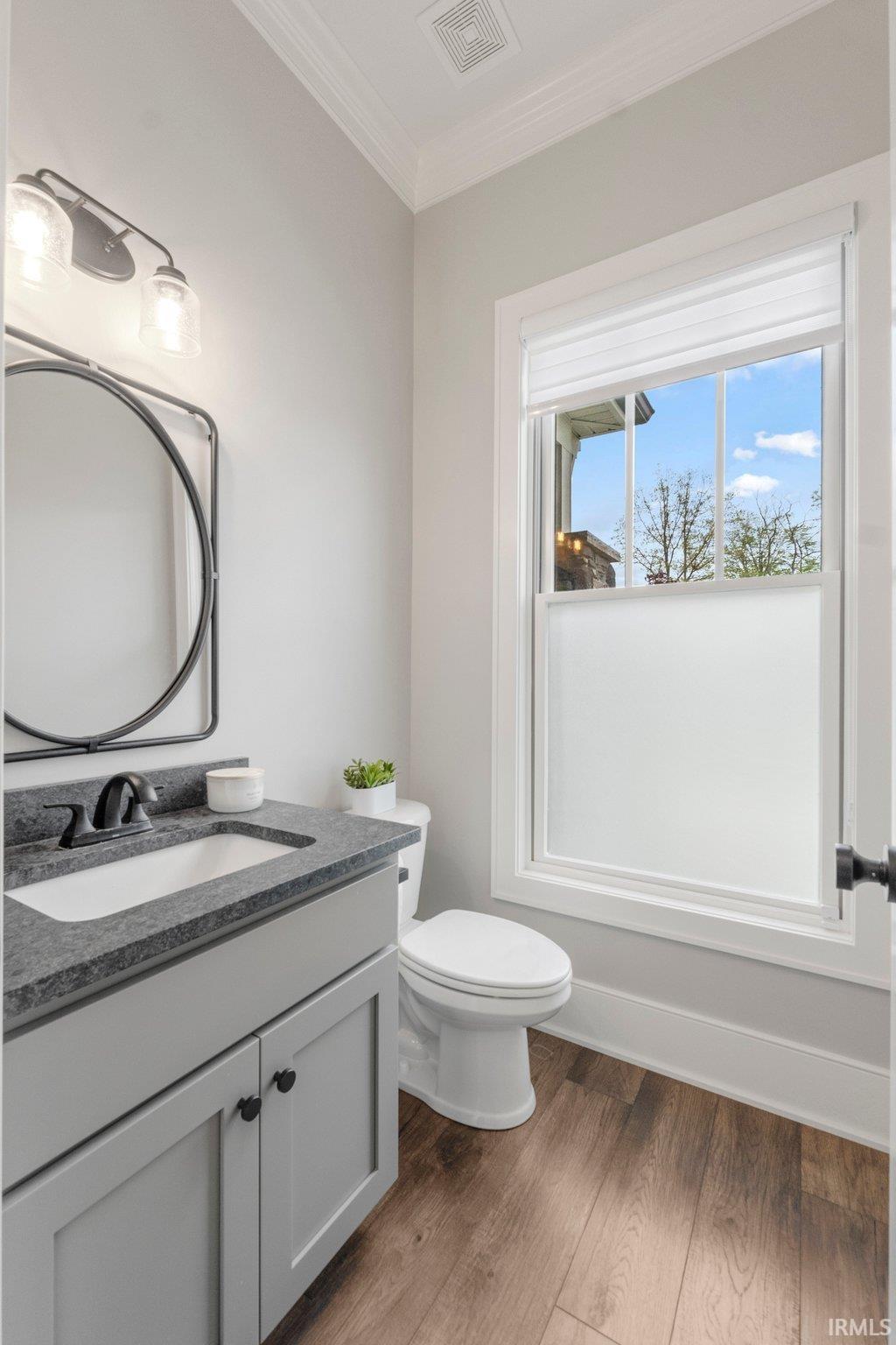 Photo 22 of 18015 Tullymore Lane