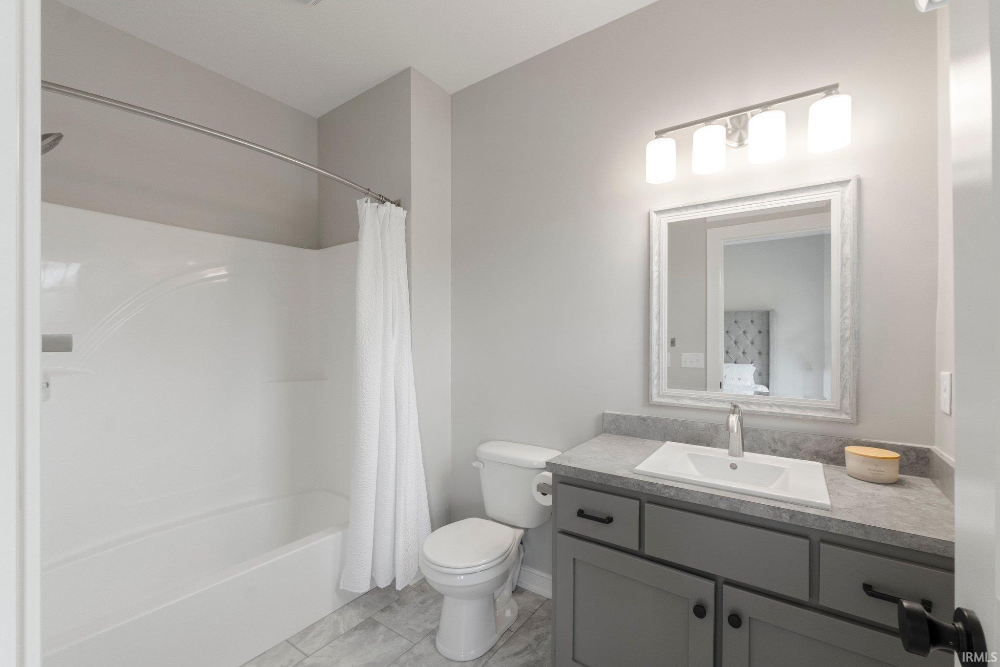 Photo 26 of 18015 Tullymore Lane