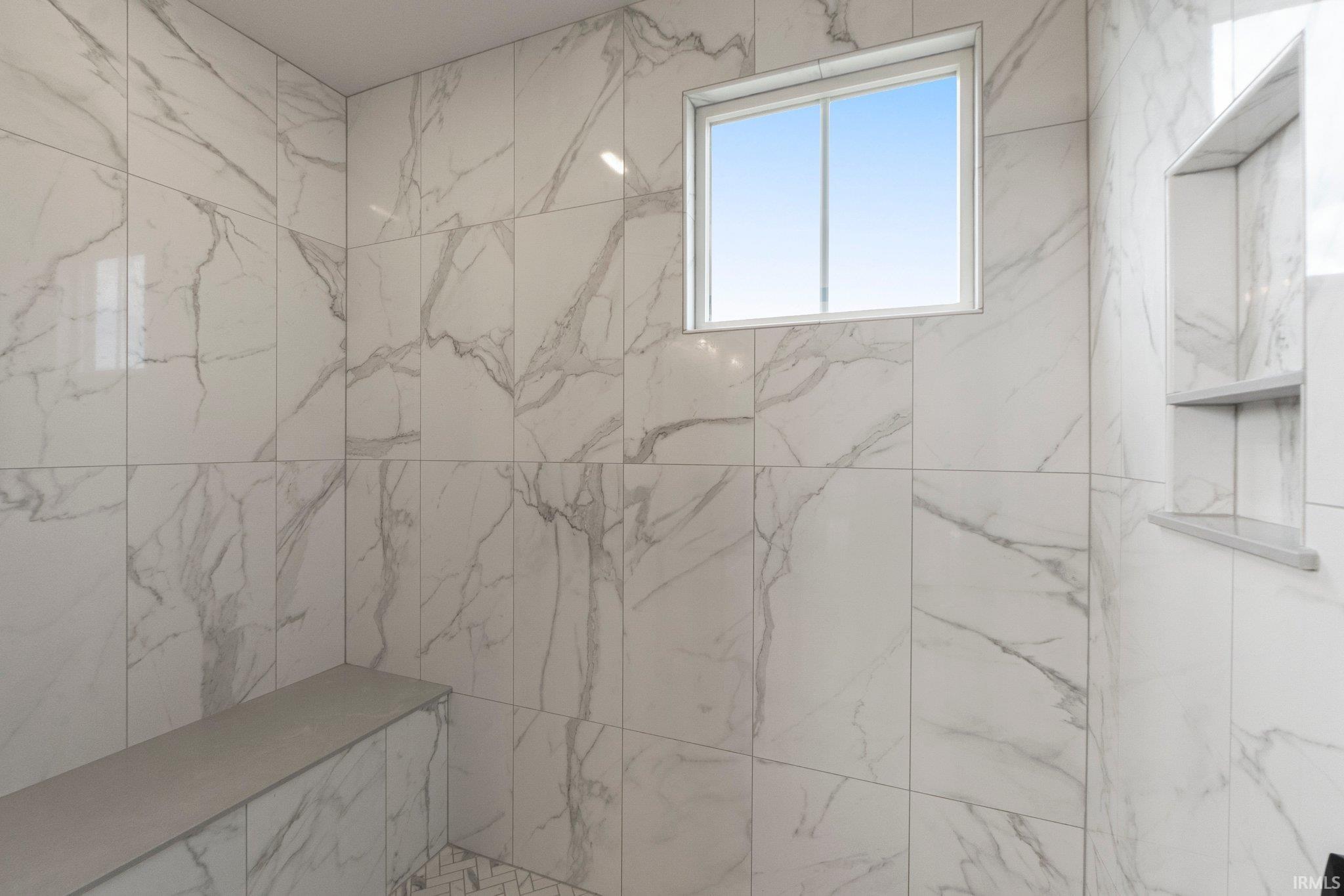 Homes for sale in Leo, IN | 18015 Tullymore Ln, Leo, IN 46765 | MLS# 202545218