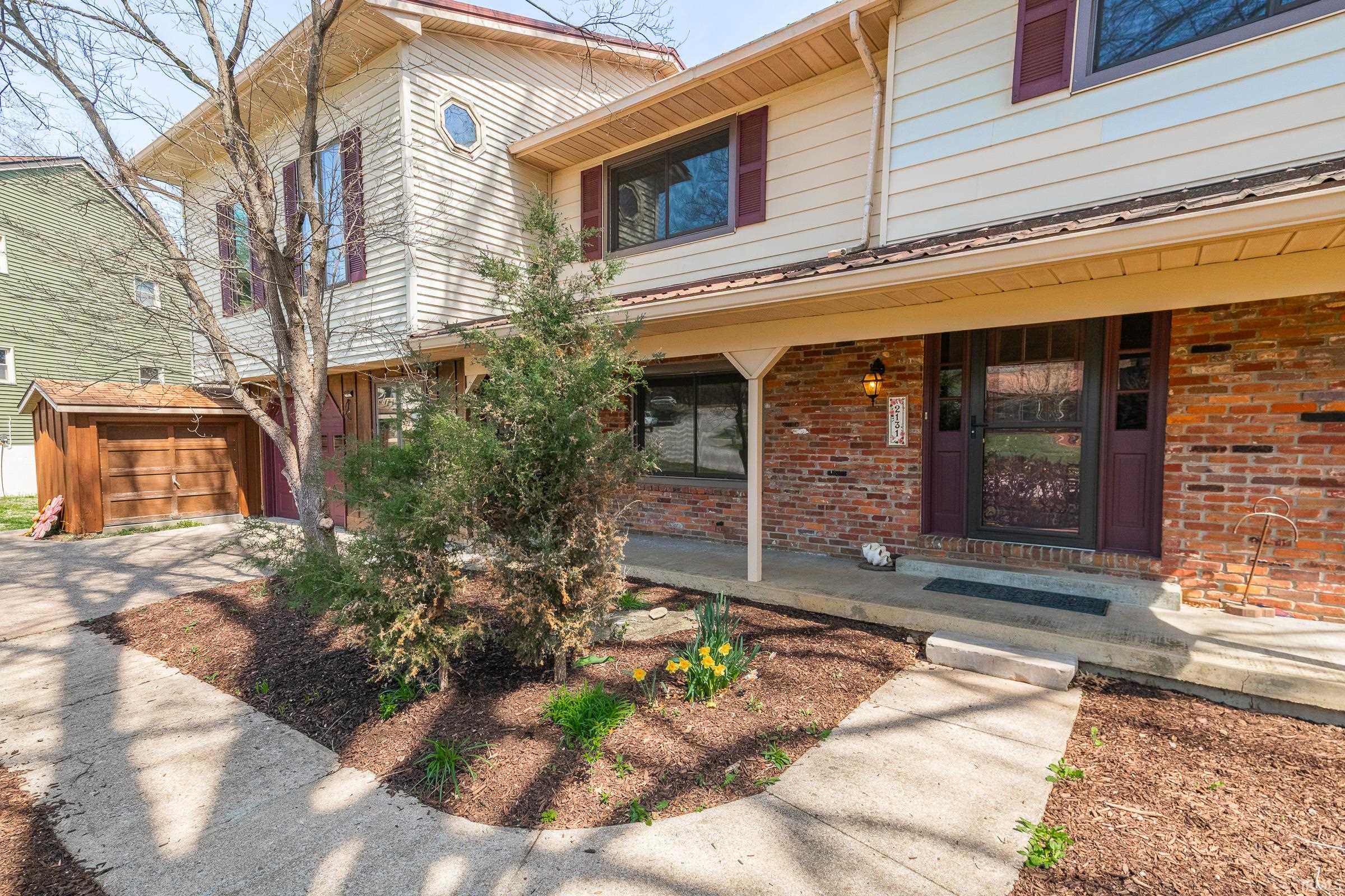 Homes for sale in Bloomington, IN | 2131 E Meadow Bluff Ct, Bloomington, IN 47401 | MLS# 202545258