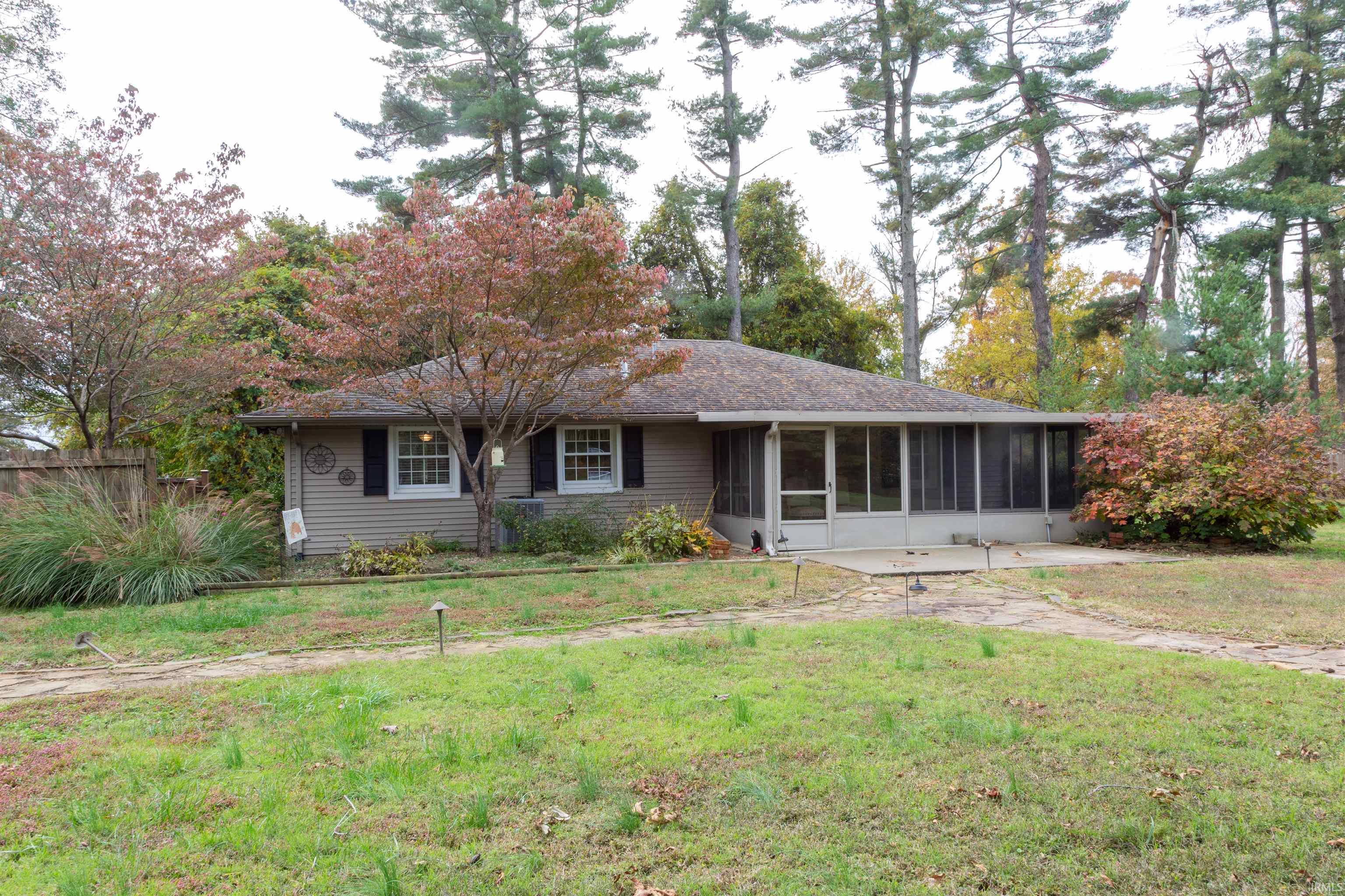 Homes for sale in Boonville, IN | 2233 Folsomville Rd, Boonville, IN 47601 | MLS# 202545261