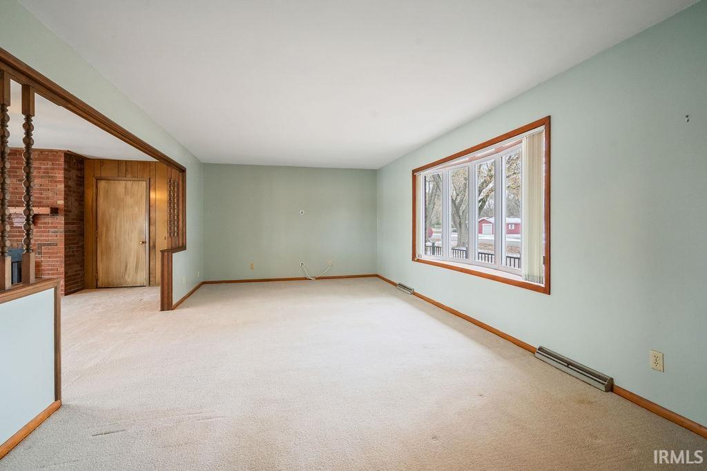 Homes for sale in Sharpsville, IN | 4928 E Barnett Ave, Sharpsville, IN 46068 | MLS# 202545265