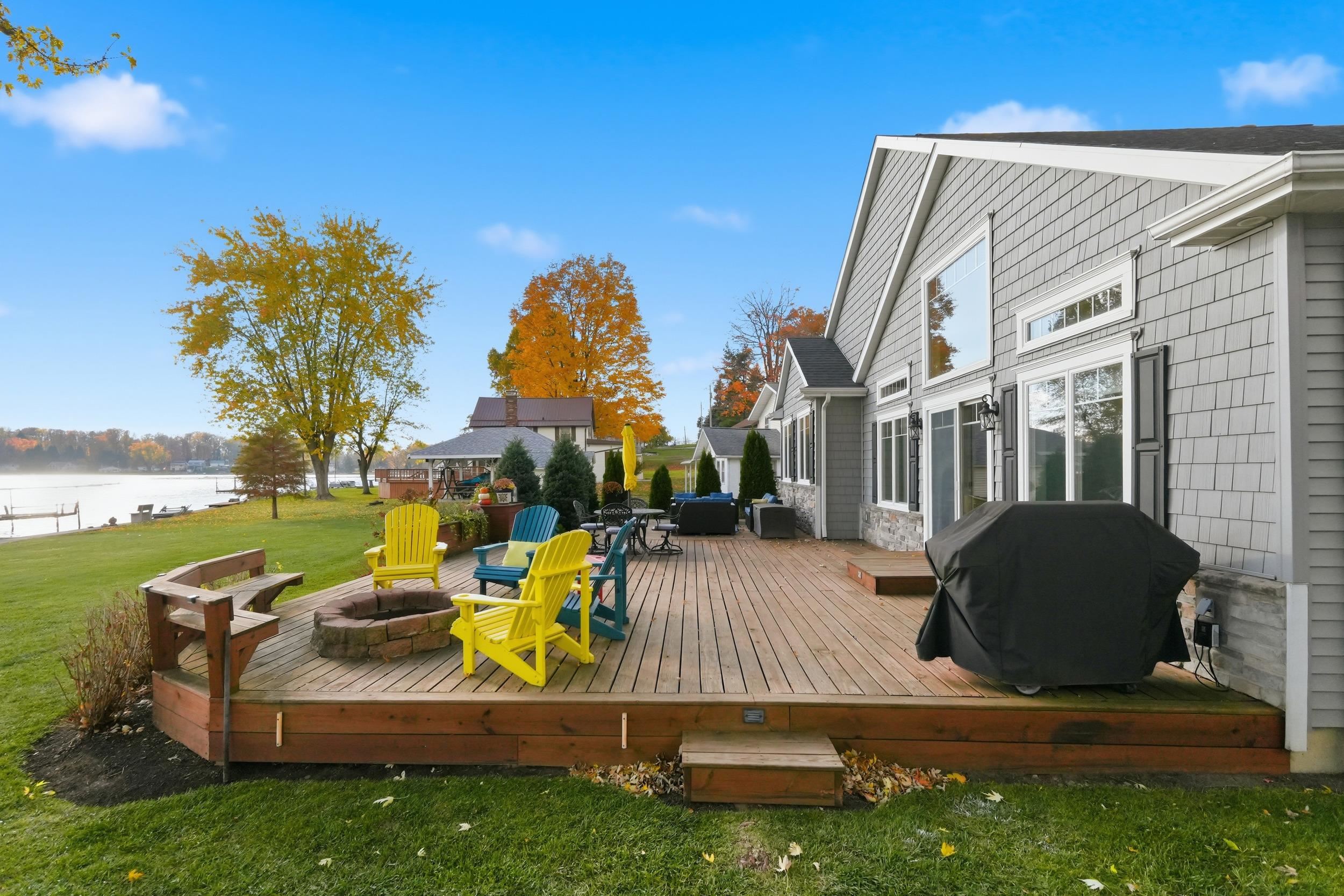 Photo 33 of 9630 E 520 S