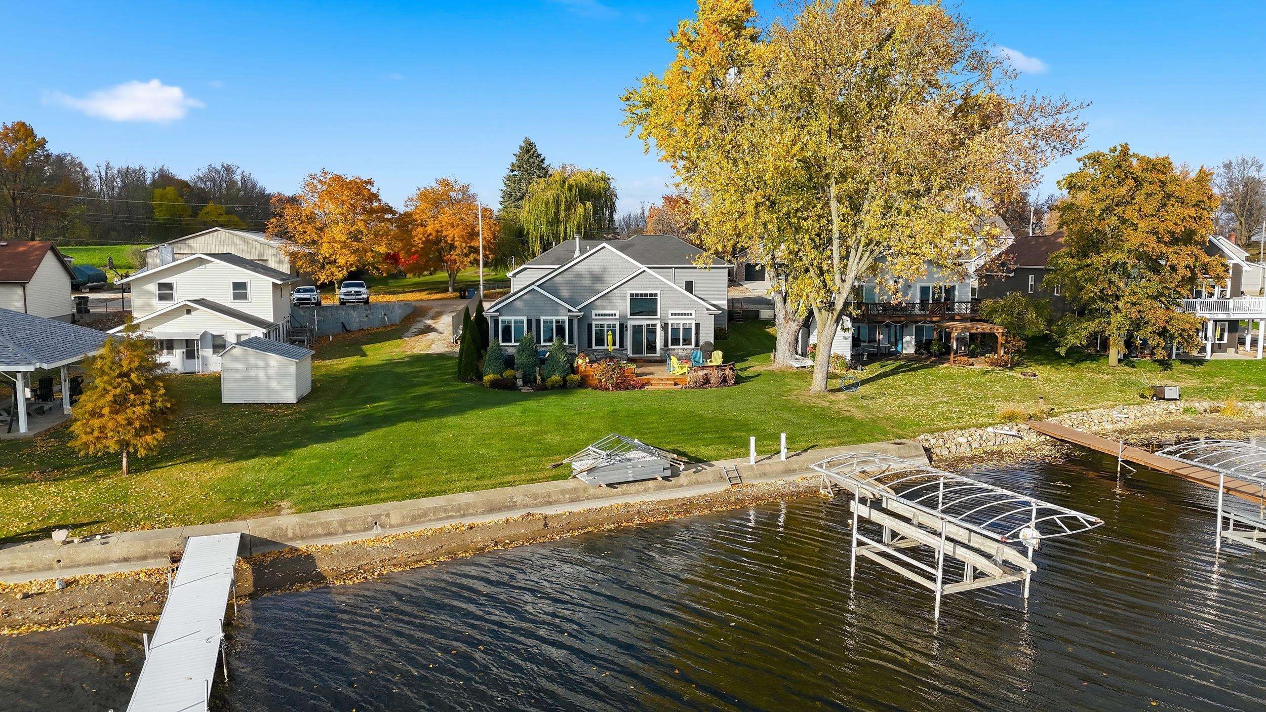 Photo 4 of 9630 E 520 S