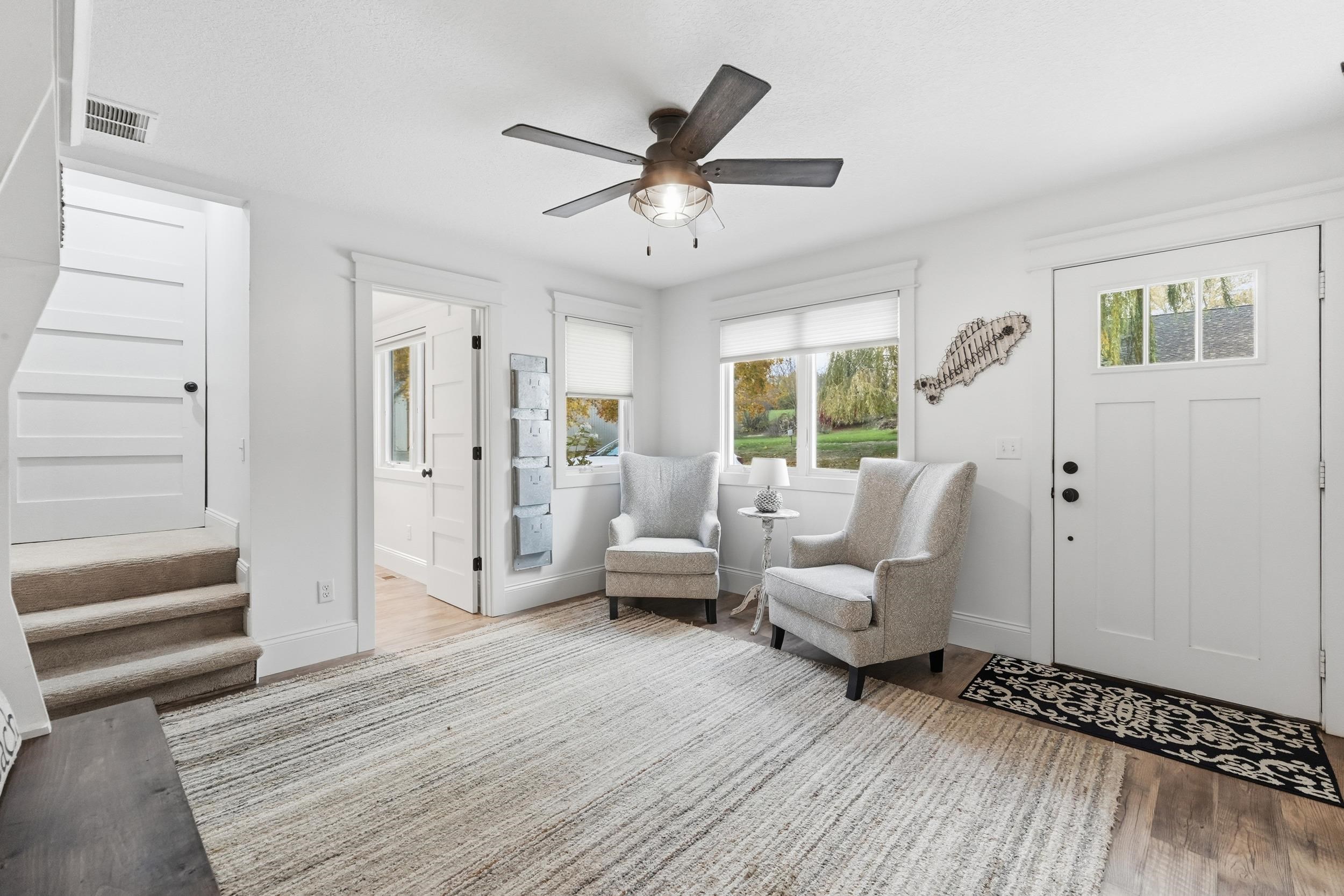 Photo 5 of 9630 E 520 S