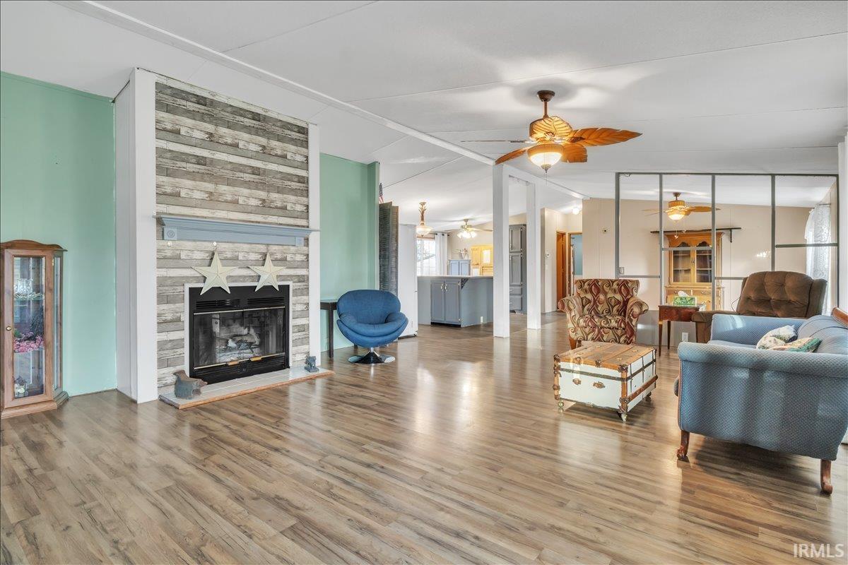 Homes for sale in Mount Vernon, IN | 1800 Johnson Rd, Mount Vernon, IN 47620 | MLS# 202545321