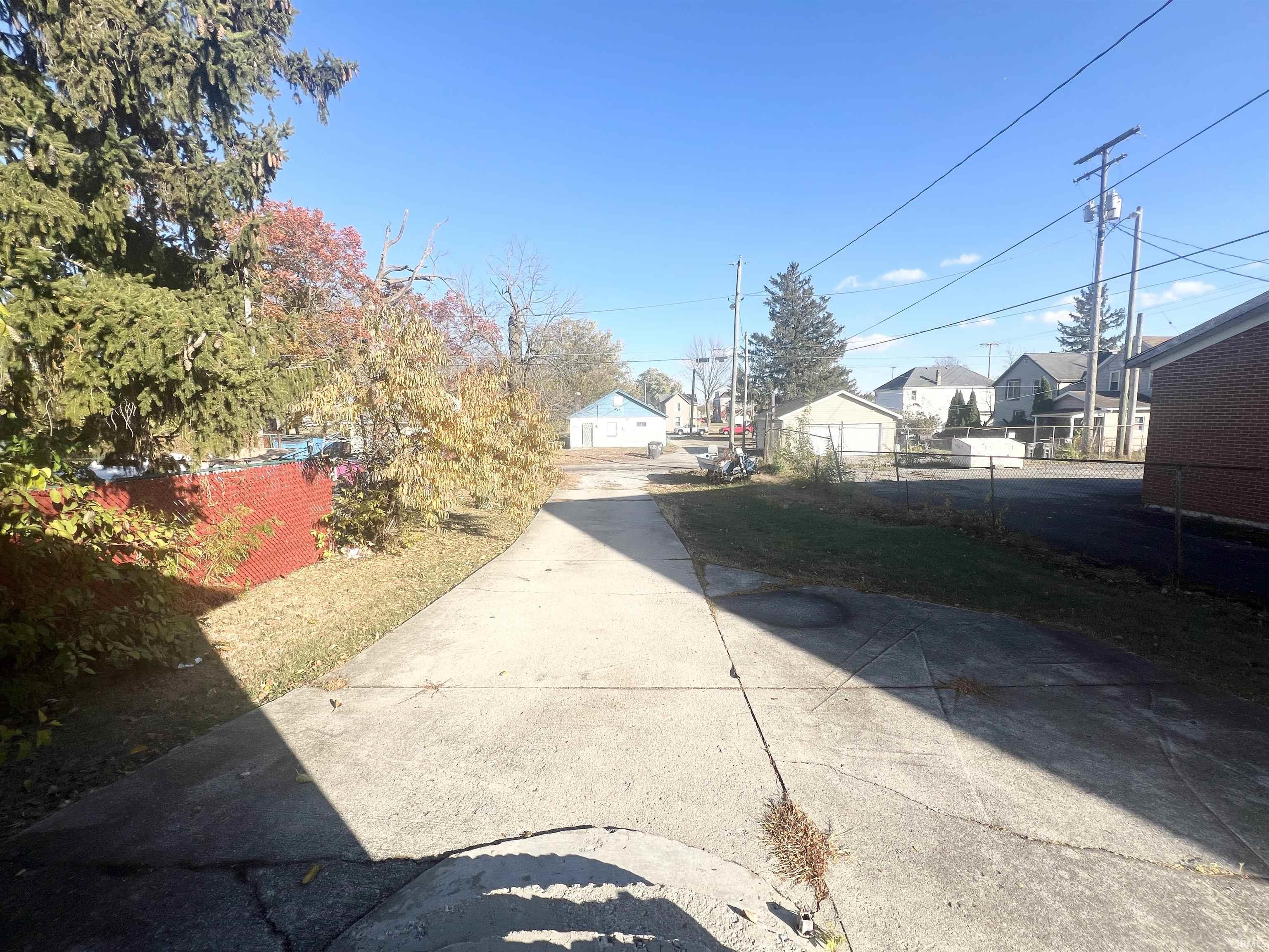 Photo 11 of 2225 Smith Street