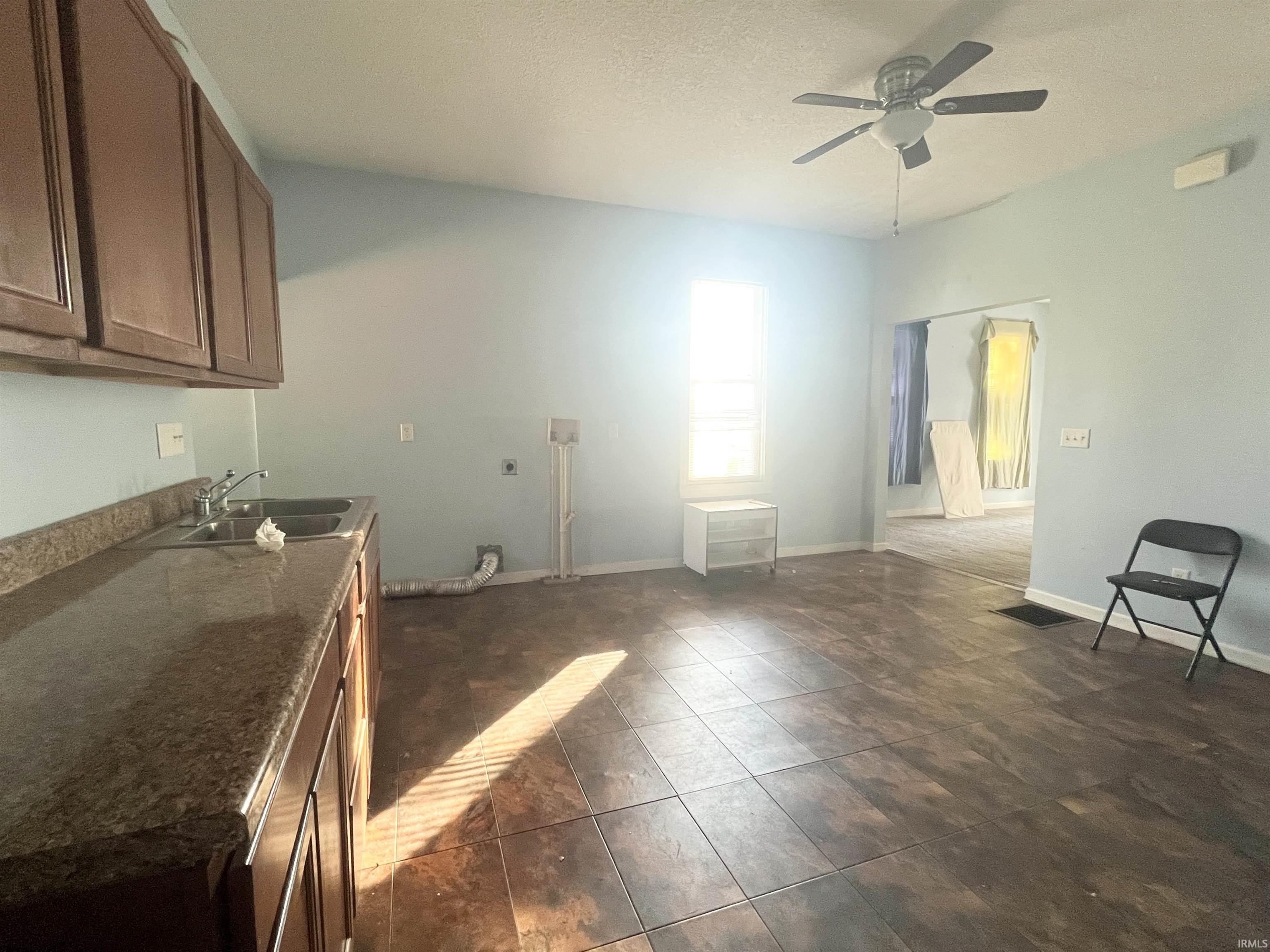 Photo 5 of 2225 Smith Street