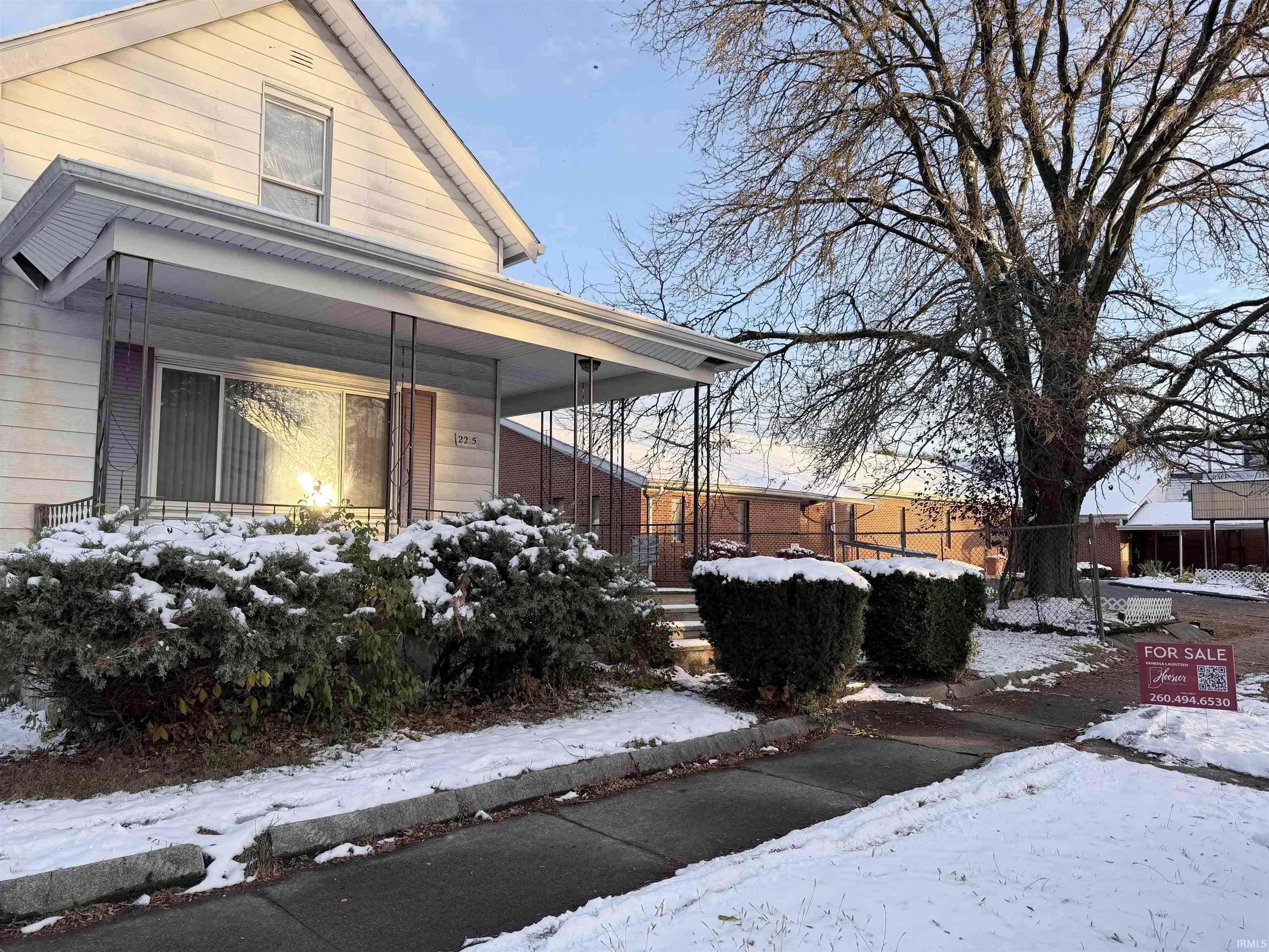 Photo 9 of 2225 Smith Street