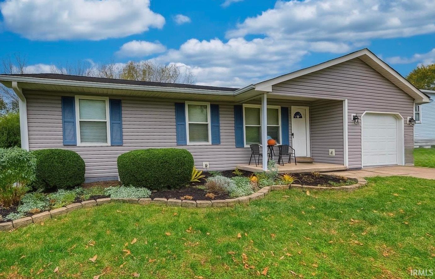 Homes for sale in Ellettsville, IN | 340 W Iroquois Dr, Ellettsville, IN 47429 | MLS# 202545351