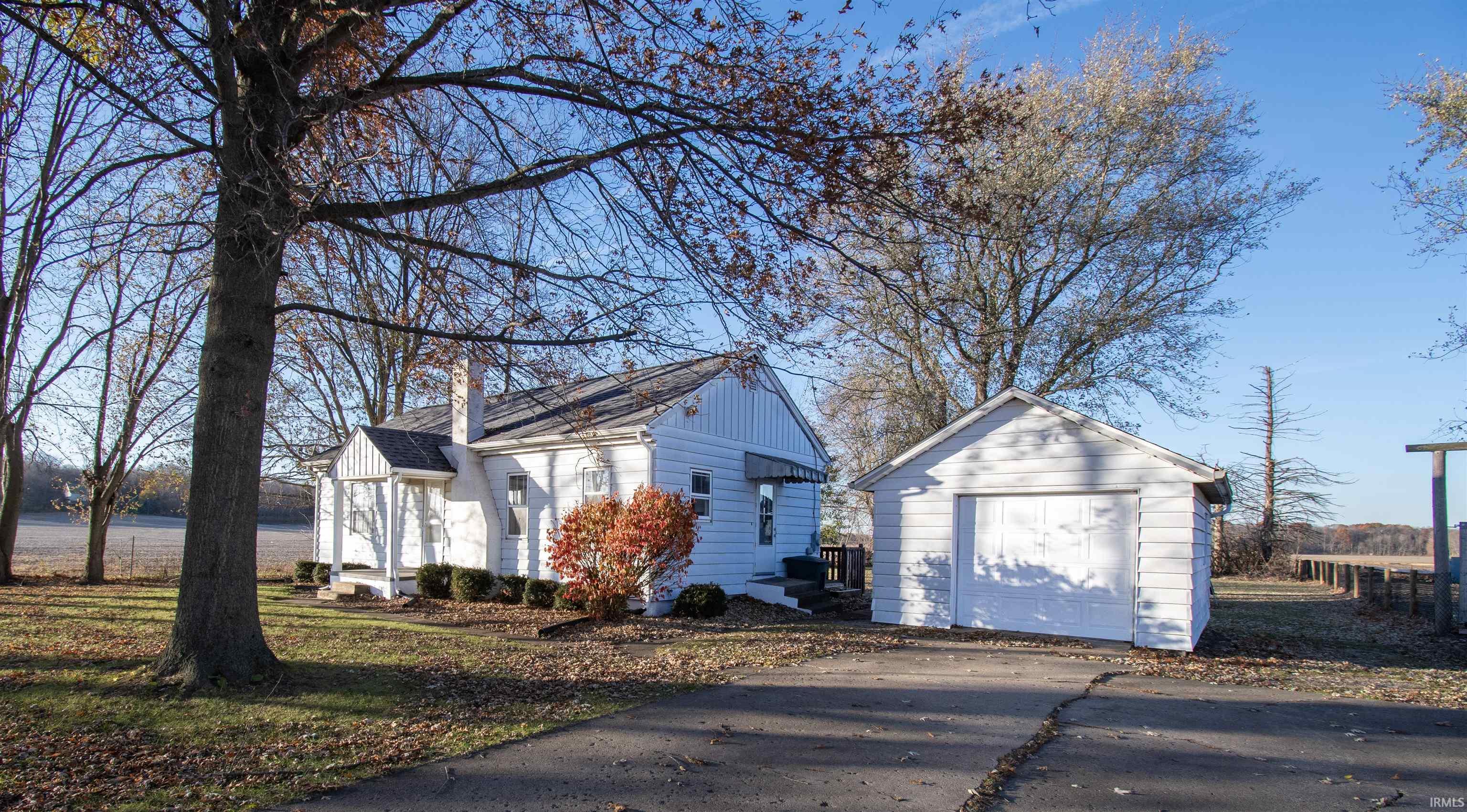 Homes for sale in Goshen, IN | 22495 County Road 30 Ave, Goshen, IN 46526 | MLS# 202545358