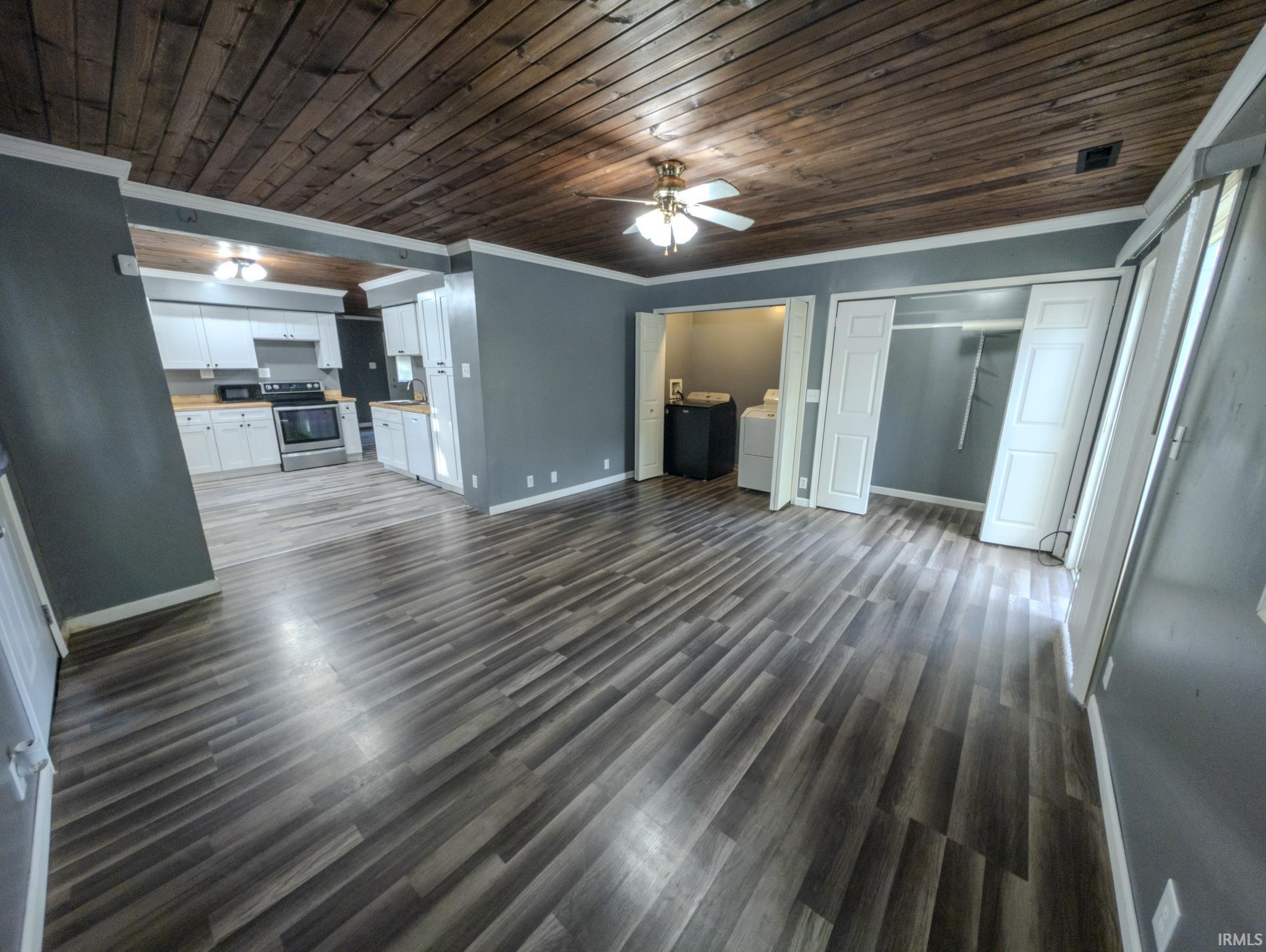 Photo 13 of 556 Montclair Drive