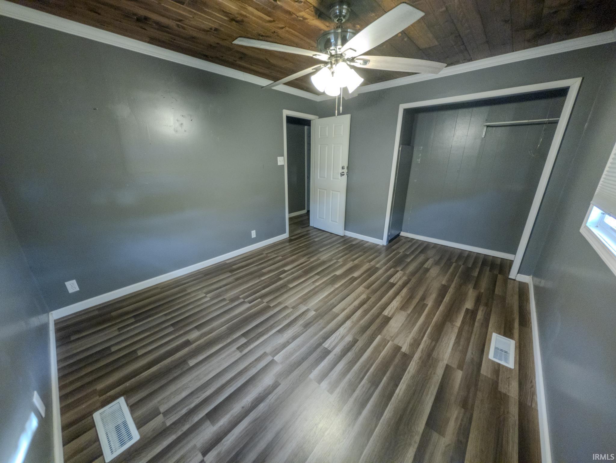 Photo 14 of 556 Montclair Drive