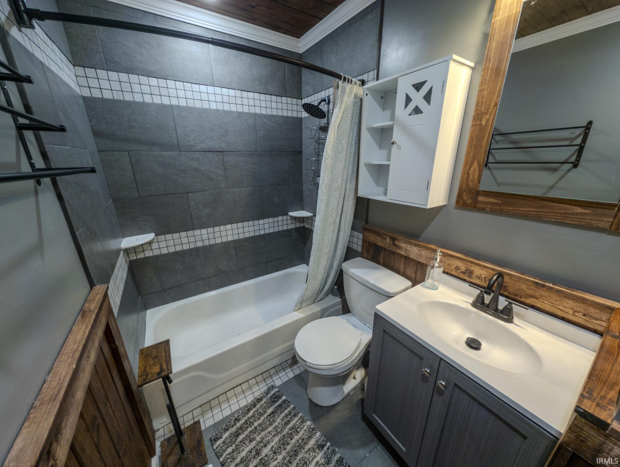 Photo 7 of 556 Montclair Drive