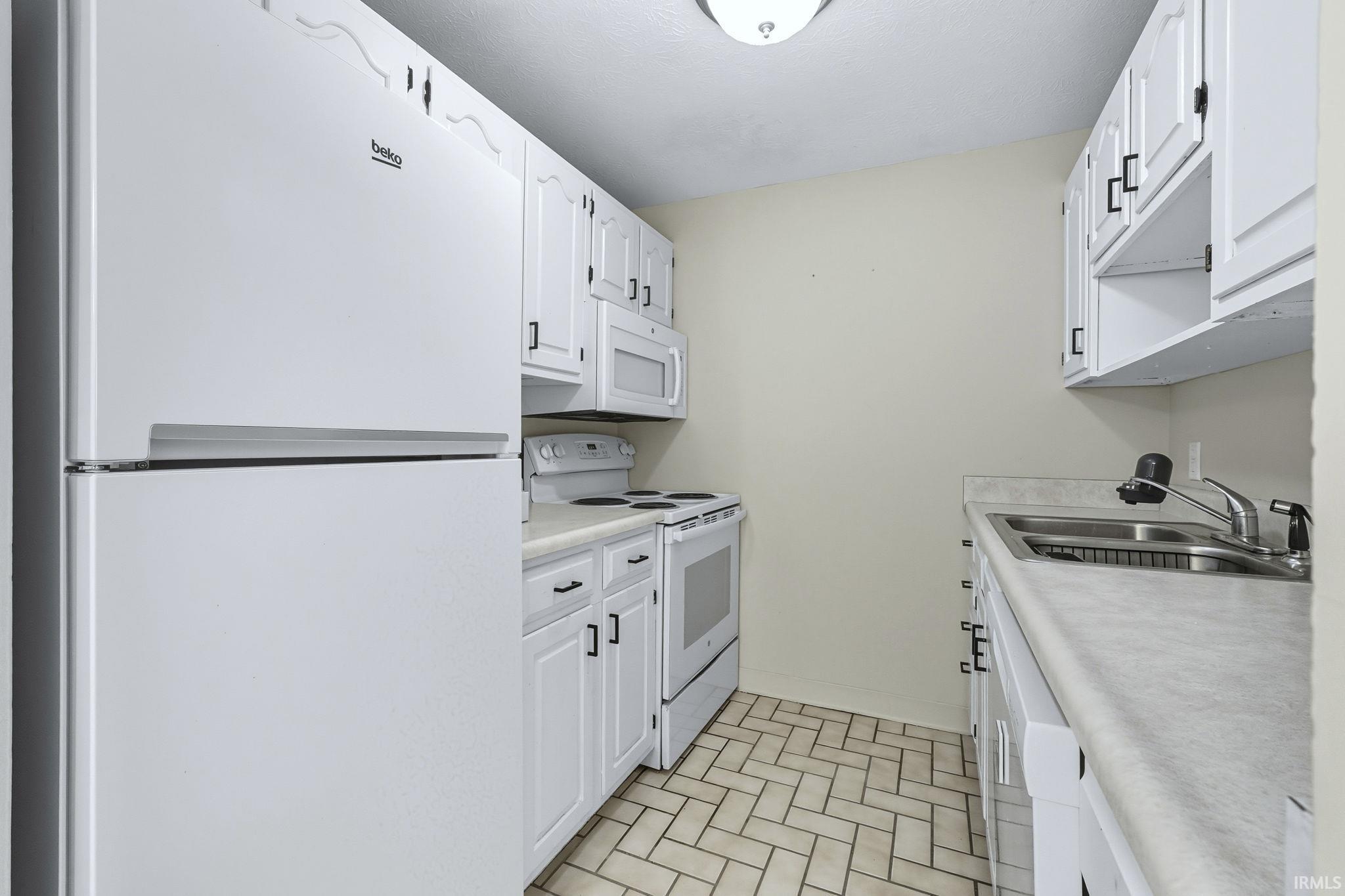 Photo 14 of 2937 Westbrook Drive