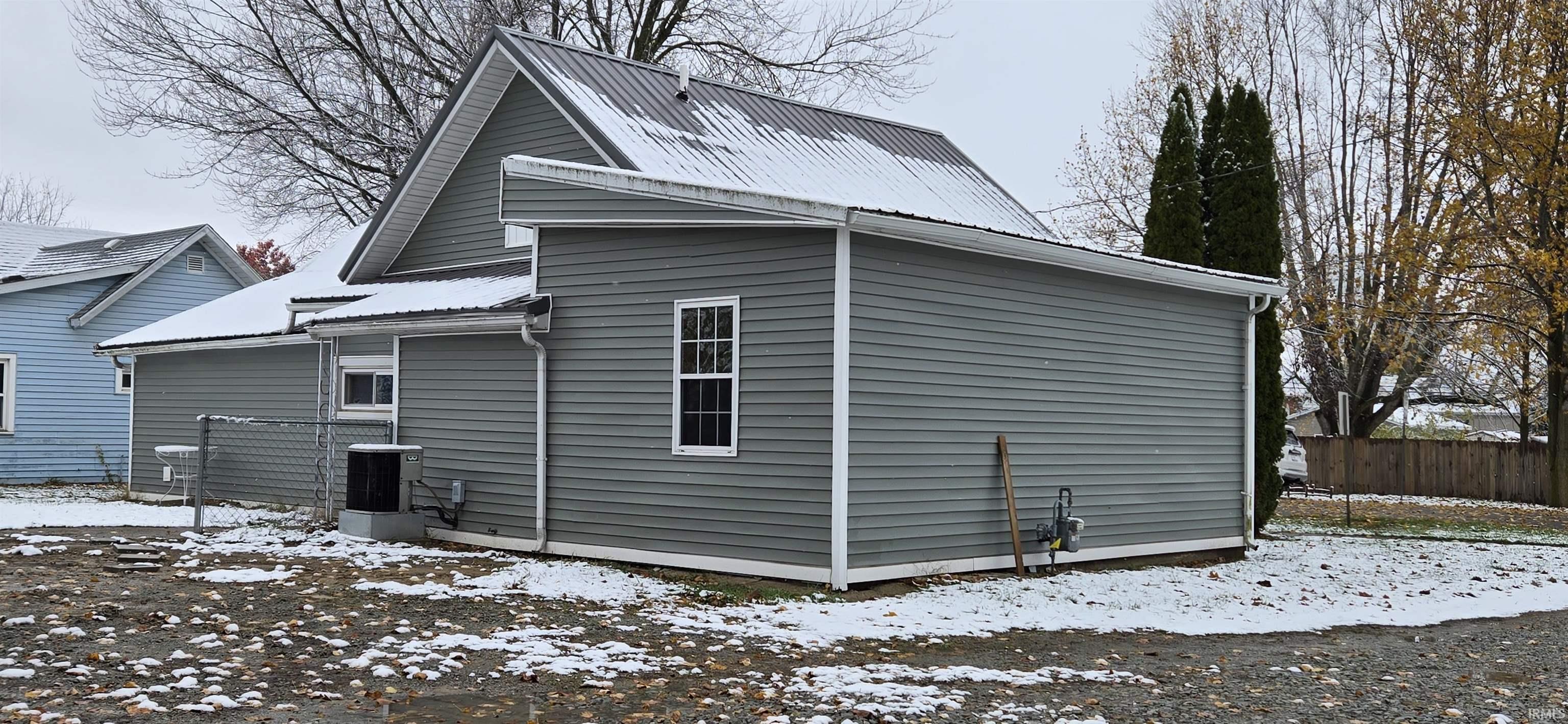 Photo 1 of 408 E Sycamore Street