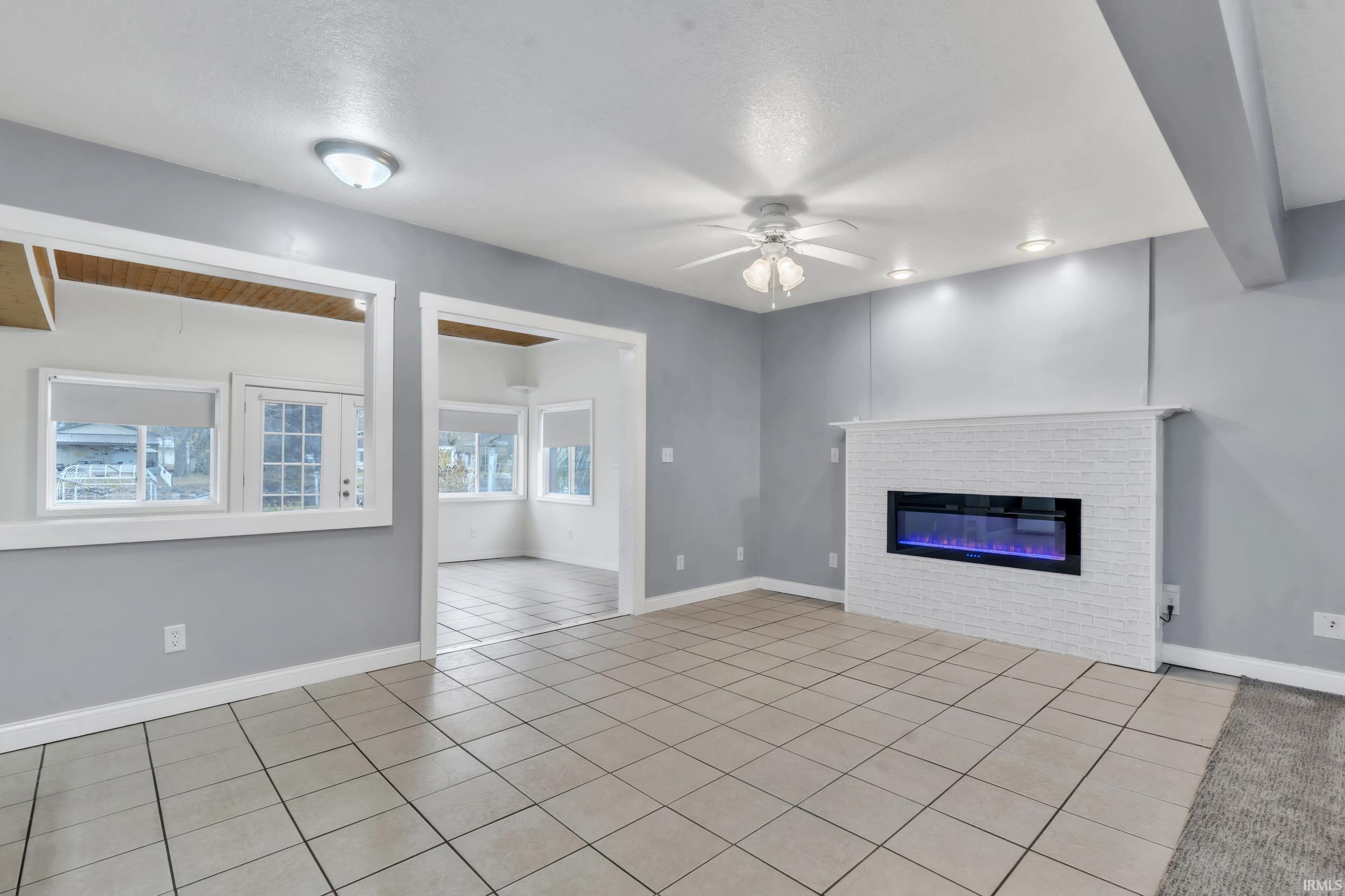 Photo 10 of 885 W 590 S Road