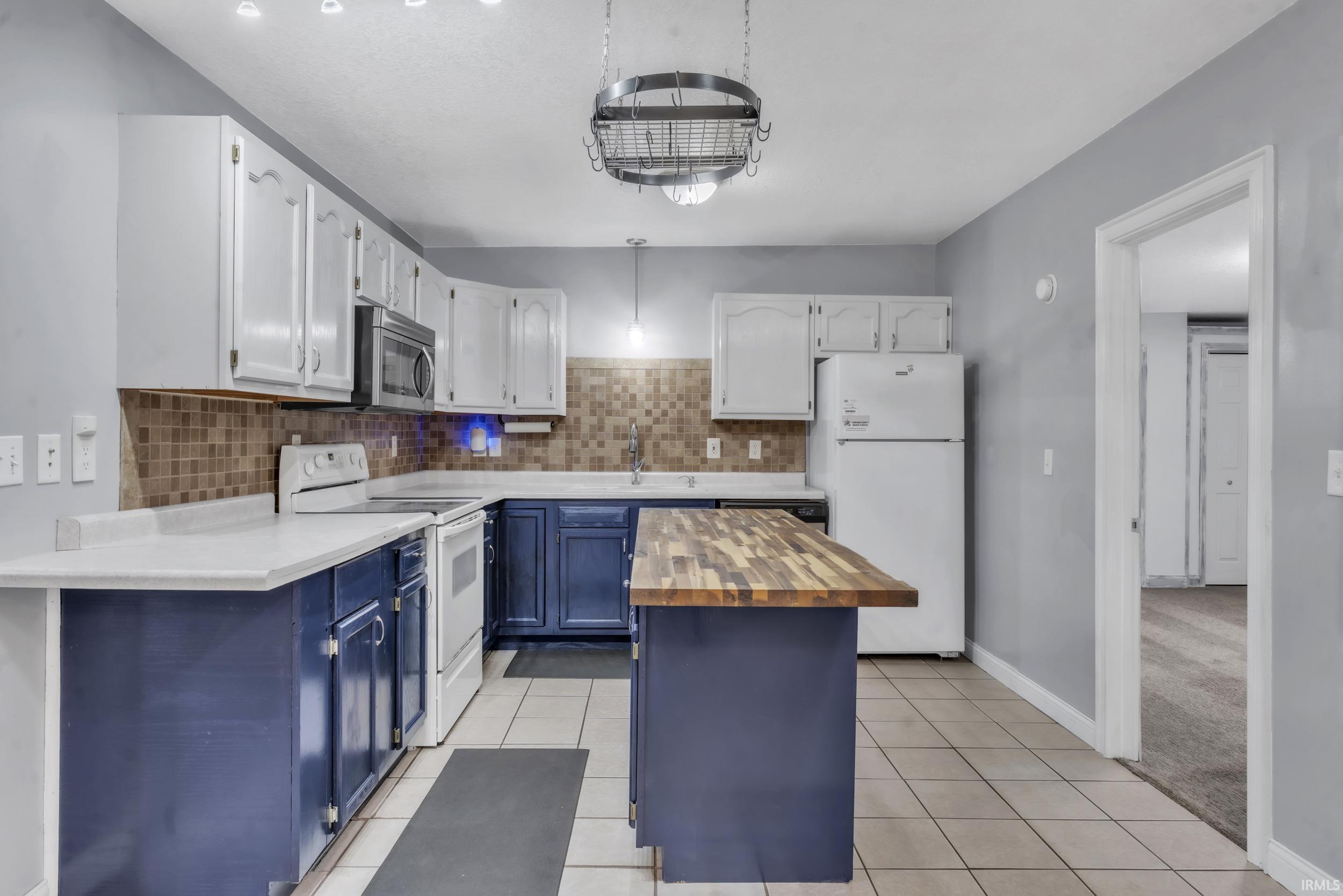 Photo 12 of 885 W 590 S Road