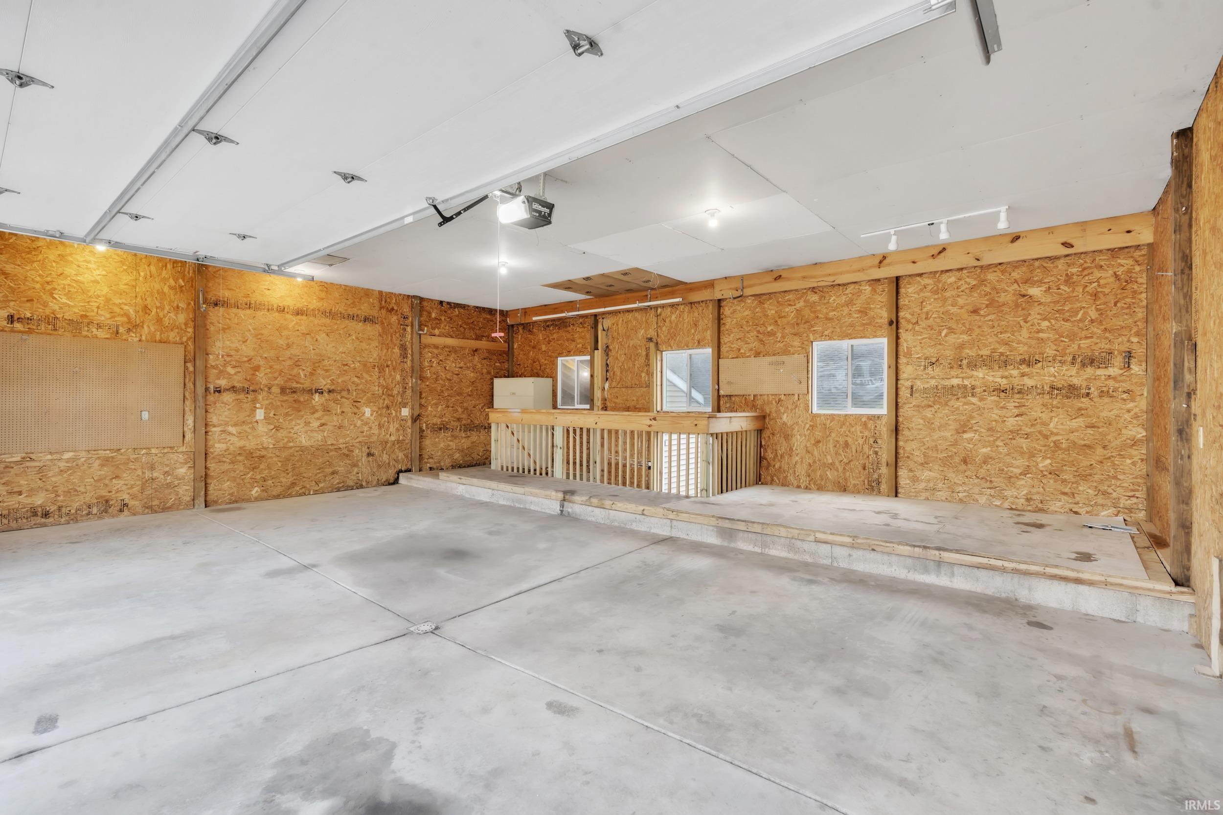 Photo 27 of 885 W 590 S Road