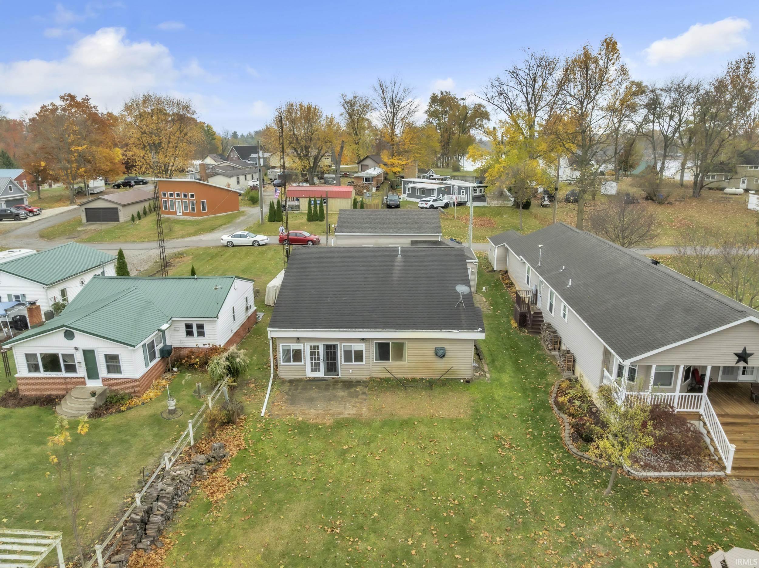 Photo 31 of 885 W 590 S Road