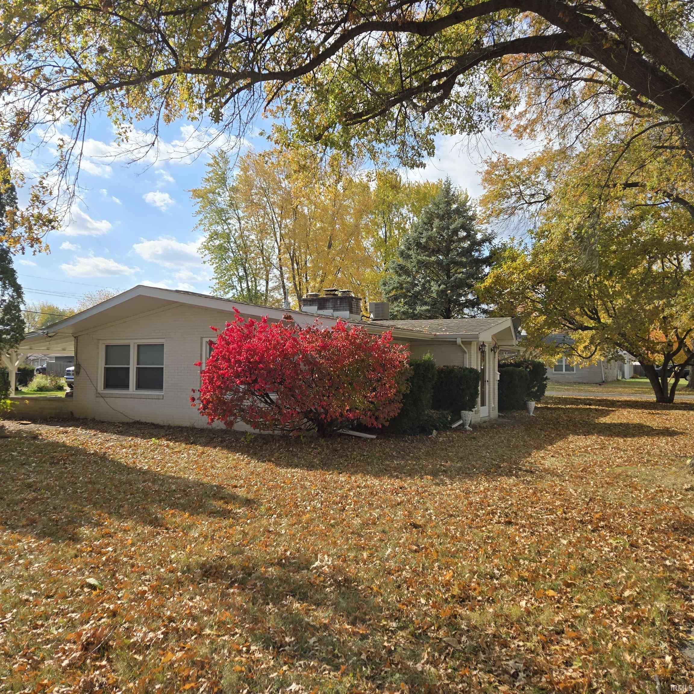 Homes for sale in Chesterfield, IN | 531 W Plum St, Chesterfield, IN 46017 | MLS# 202545409