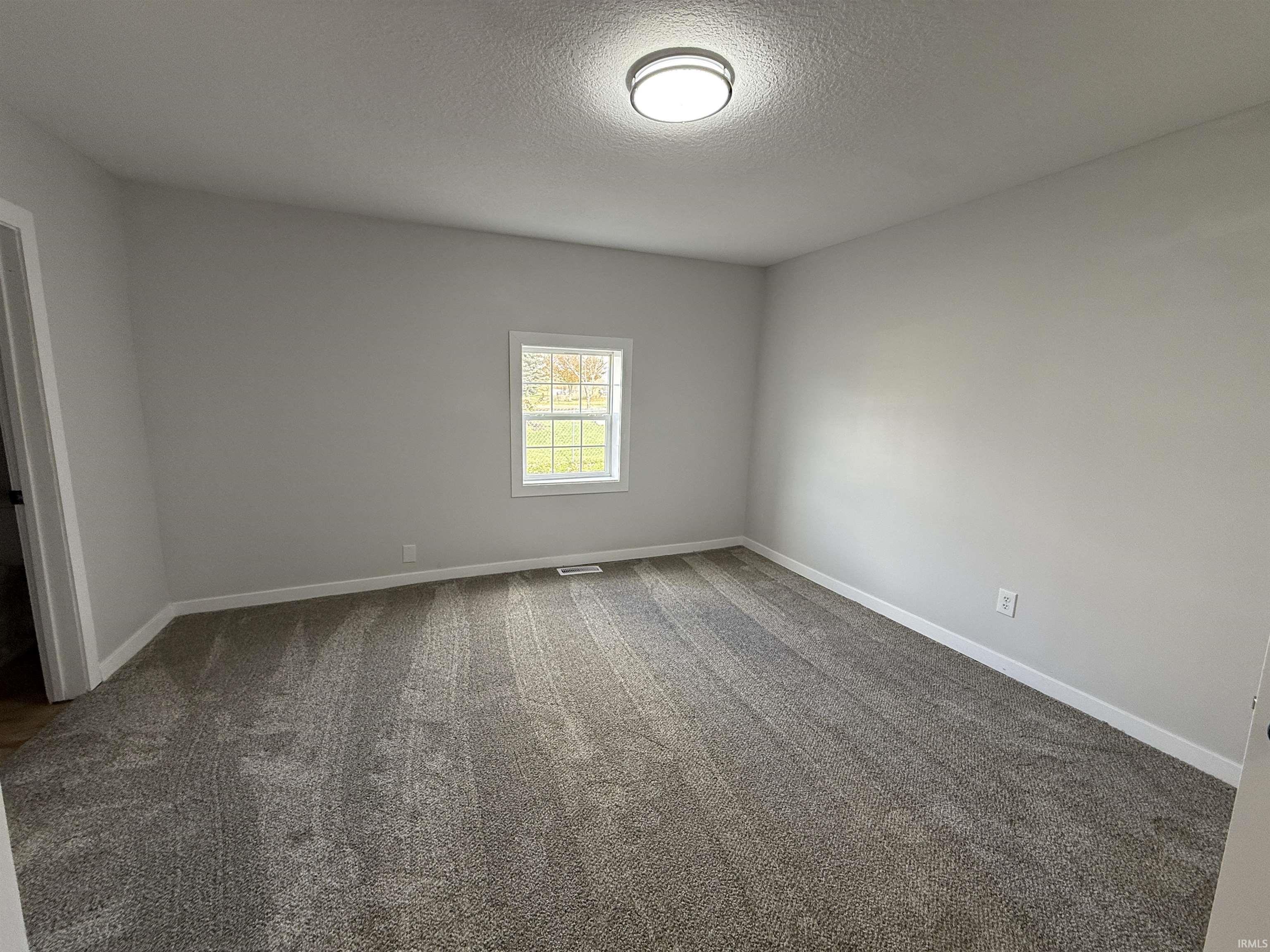 Photo 17 of 1107 N Lima Road