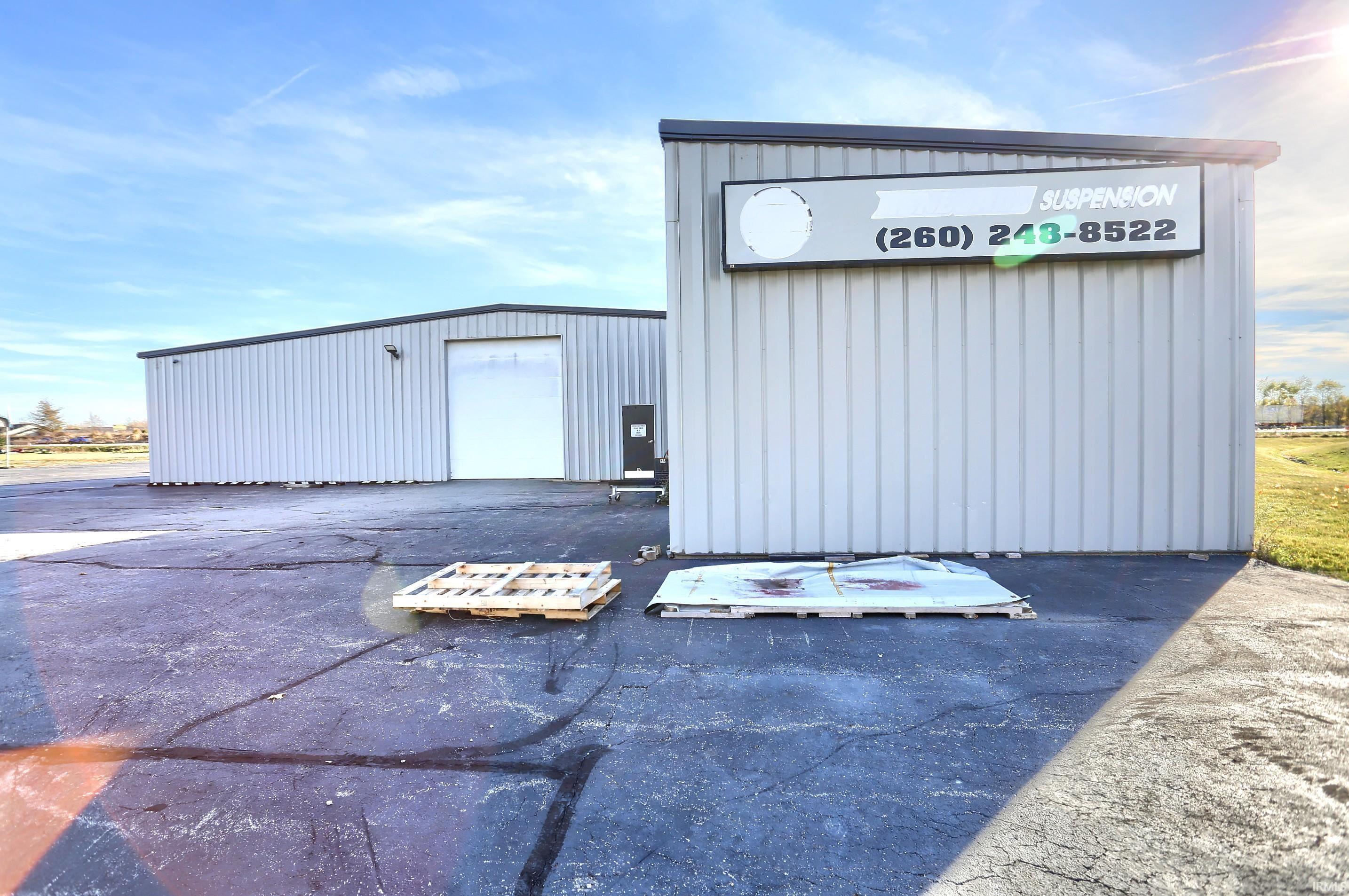 Photo 17 of 665 W Connexion Way