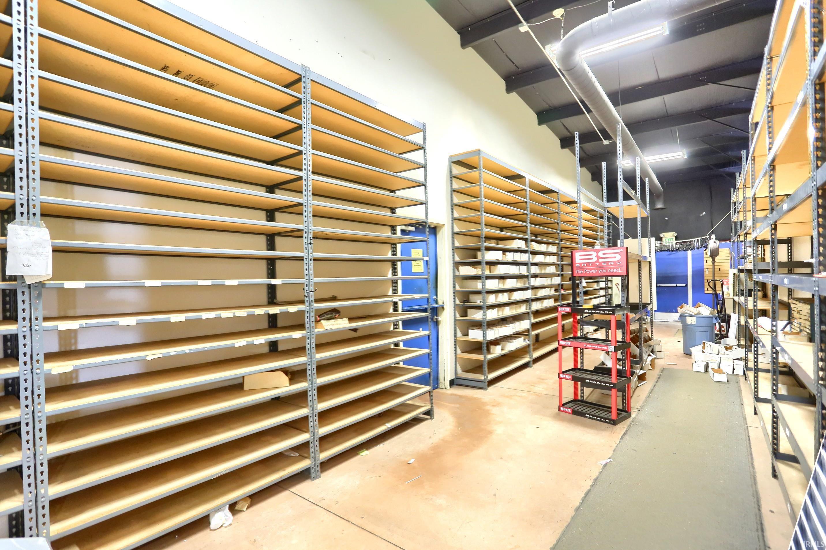 Photo 9 of 665 W Connexion Way