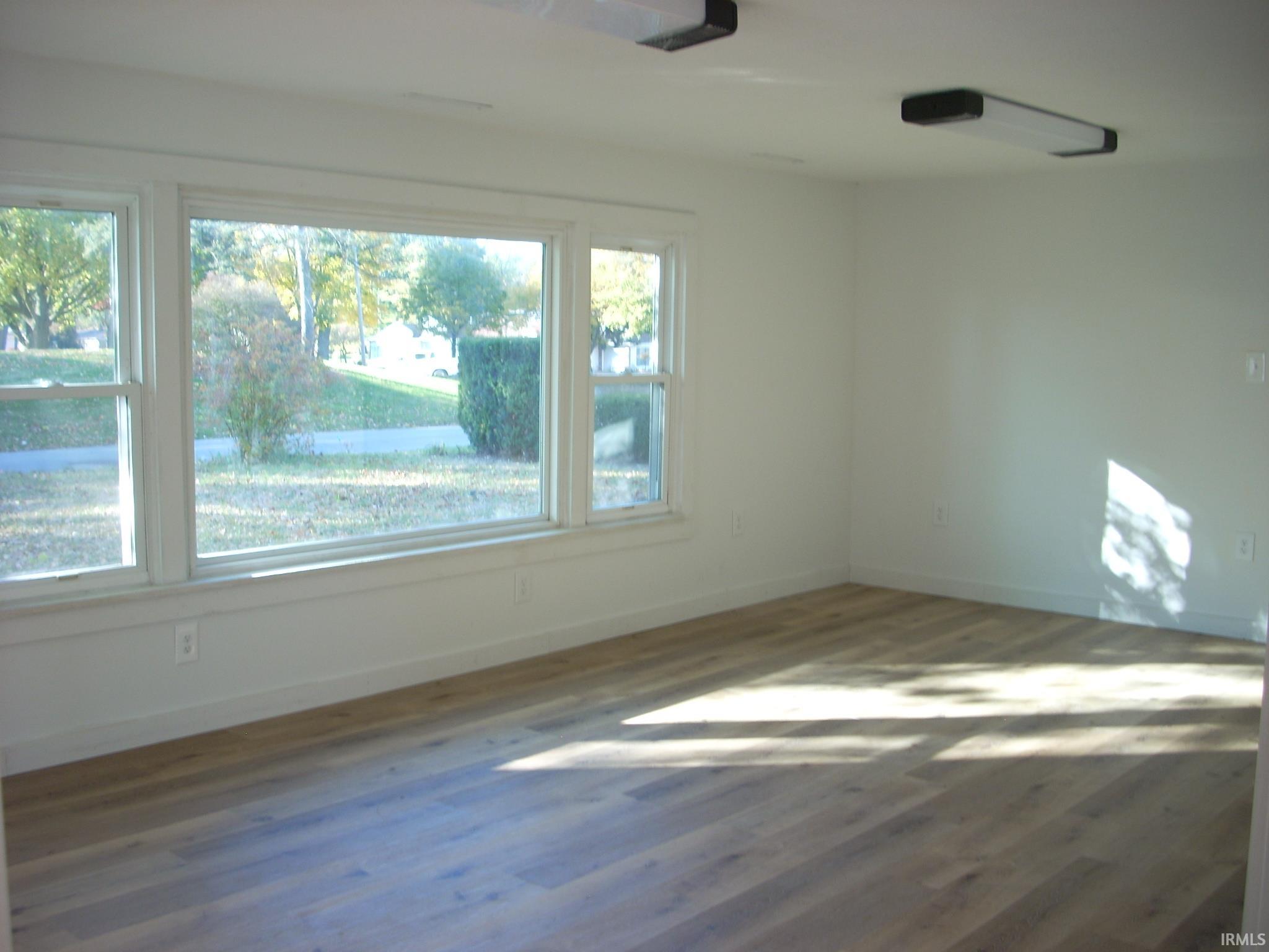 Homes for sale in Rochester, IN | 618 W 12 Th St, Rochester, IN 46975 | MLS# 202545482