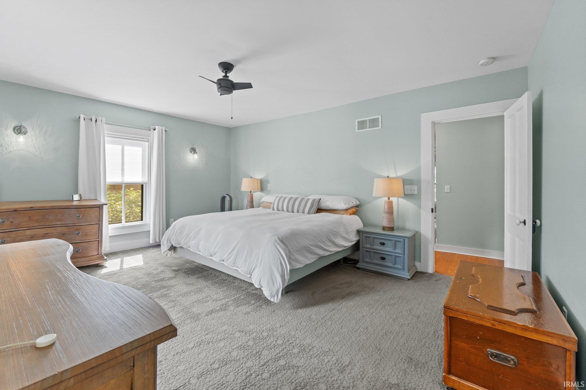 Photo 18 of 1336 W Washington Boulevard