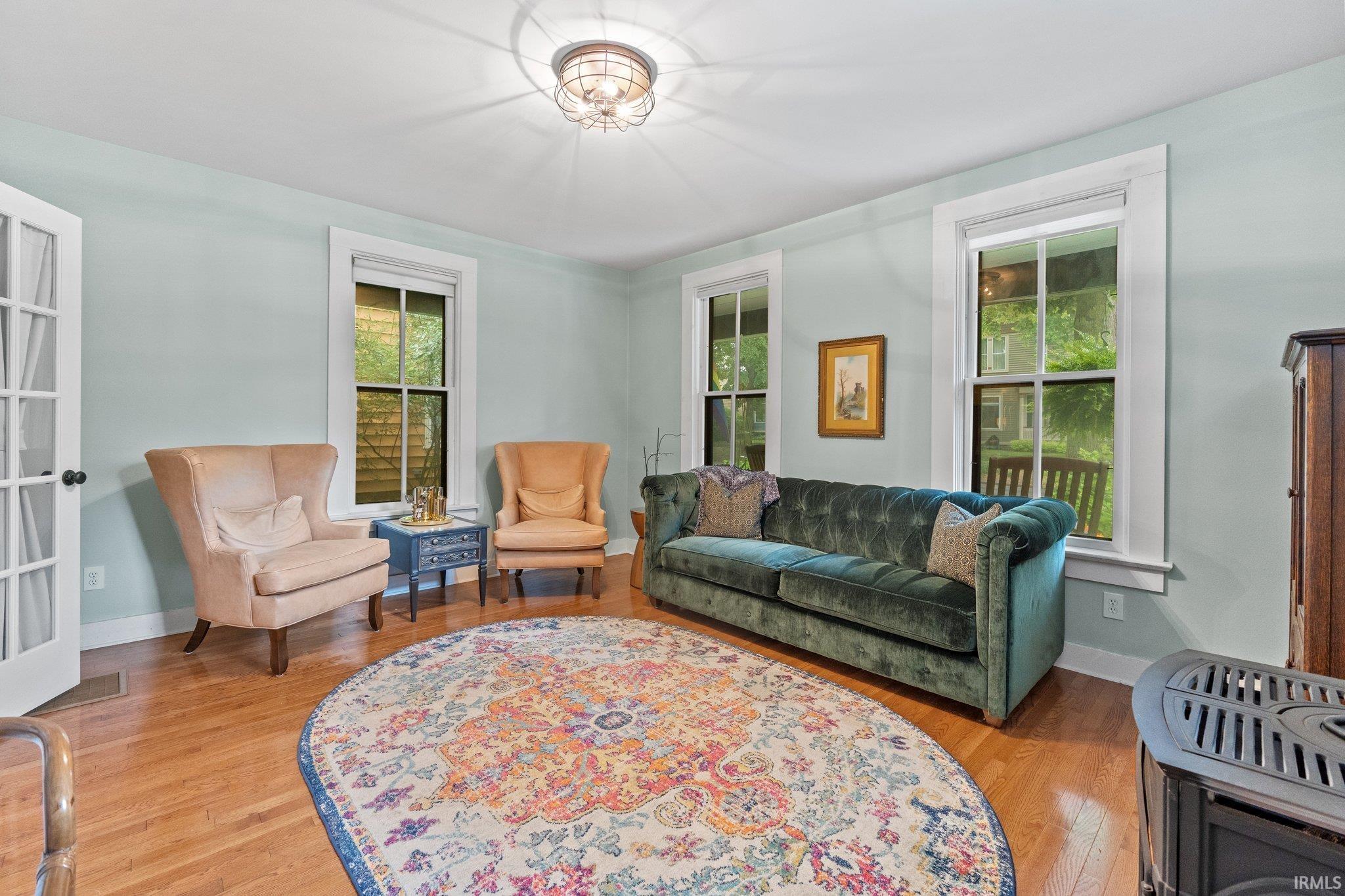 Photo 2 of 1336 W Washington Boulevard