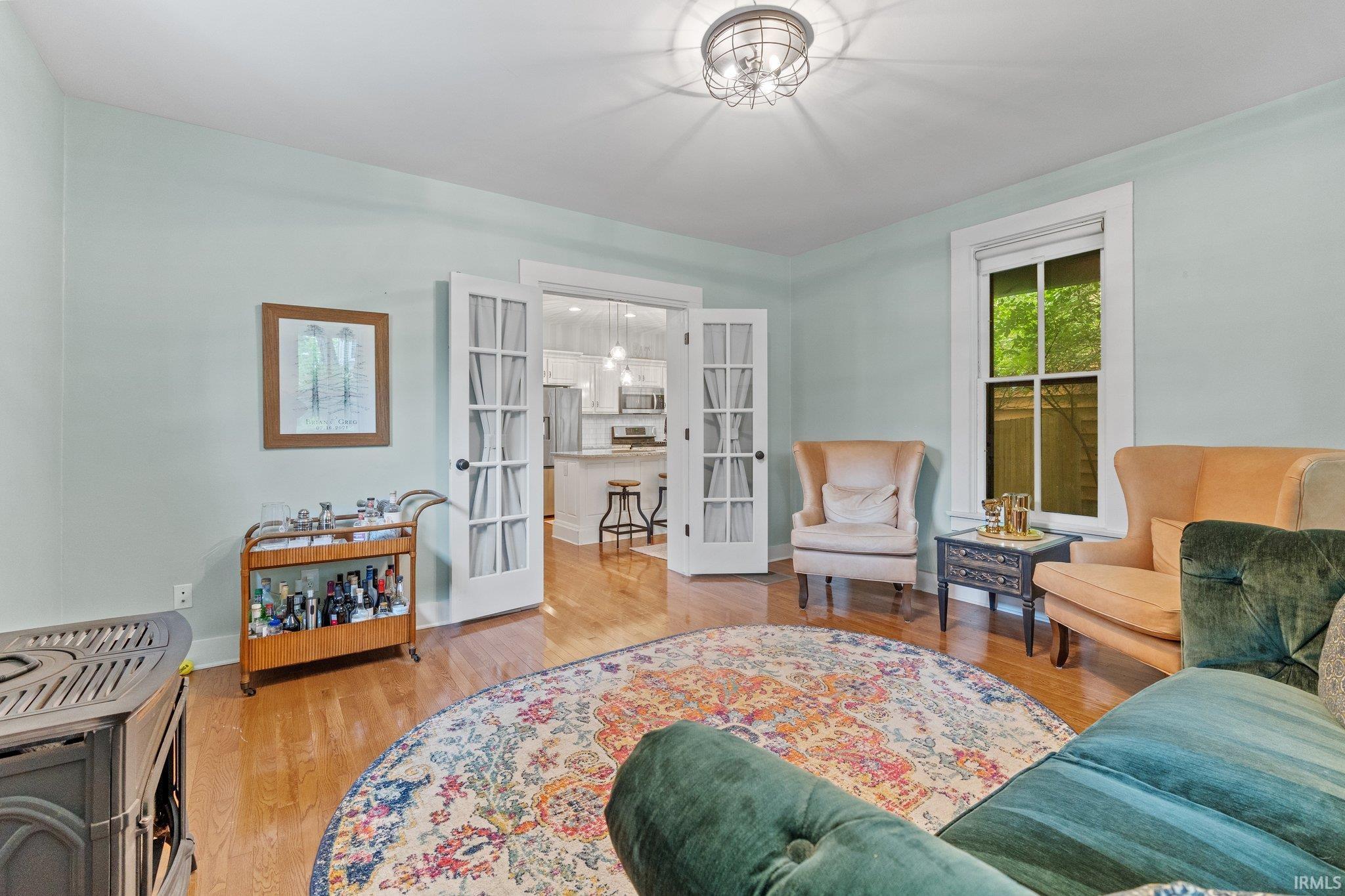 Photo 3 of 1336 W Washington Boulevard