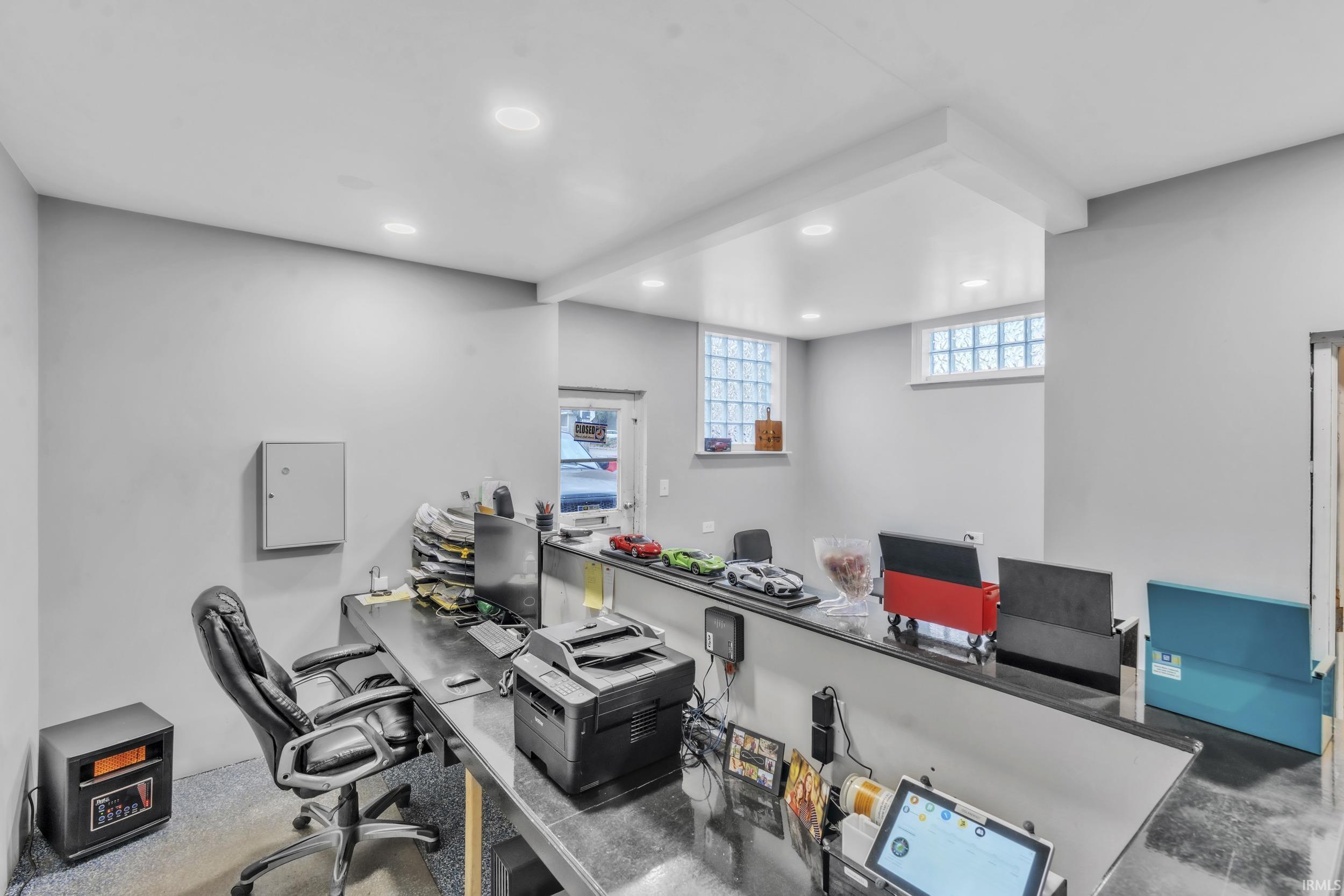 Photo 16 of 701 Krueger Street