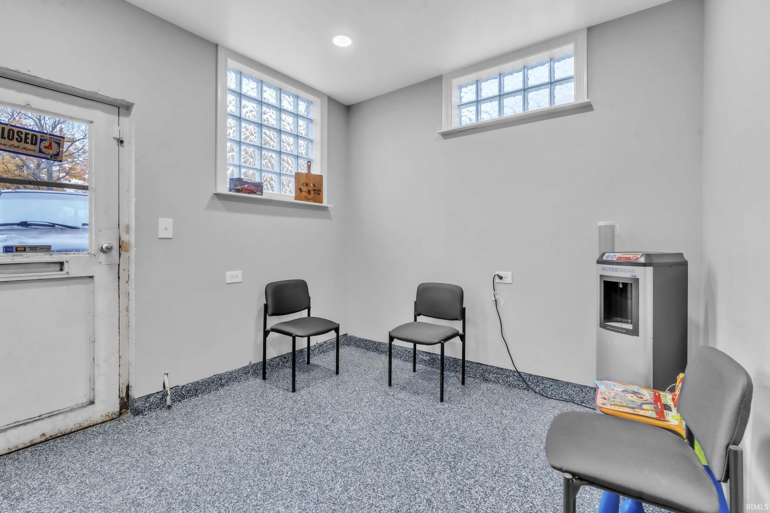 Photo 18 of 701 Krueger Street