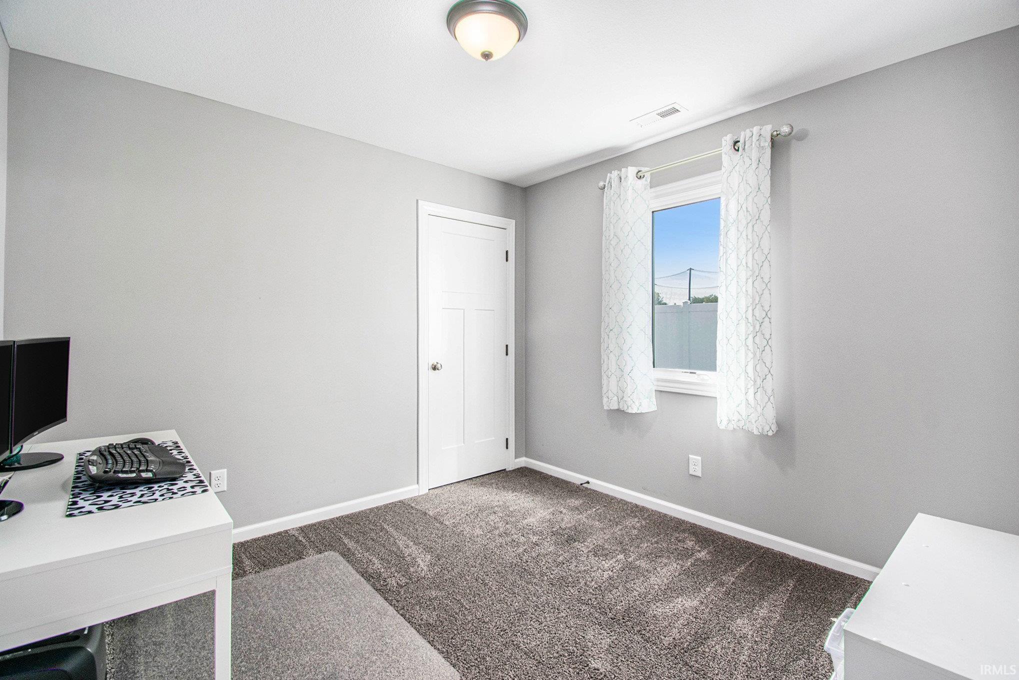 Photo 10 of 217 W Longfellow Boulevard