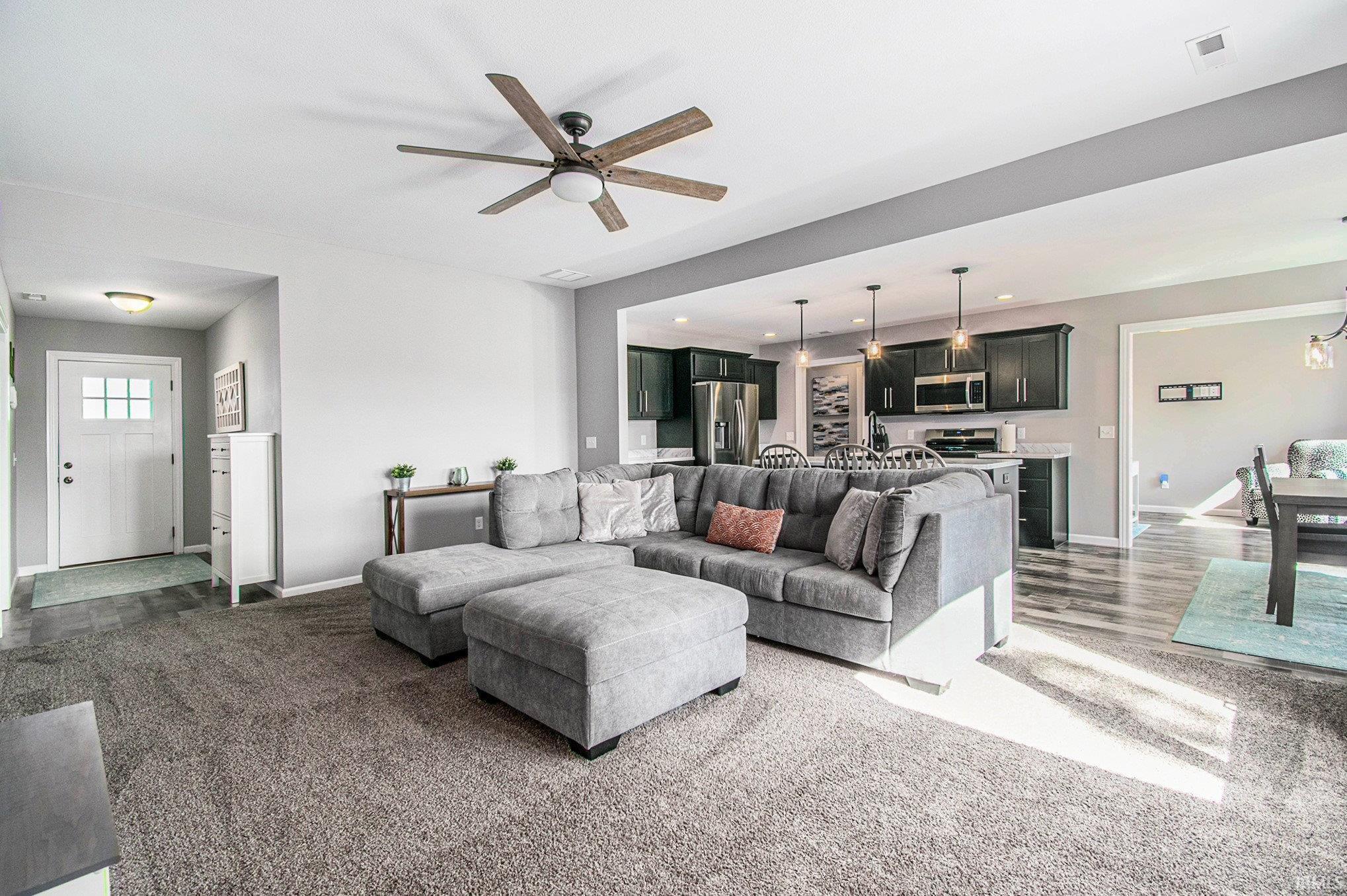 Photo 2 of 217 W Longfellow Boulevard