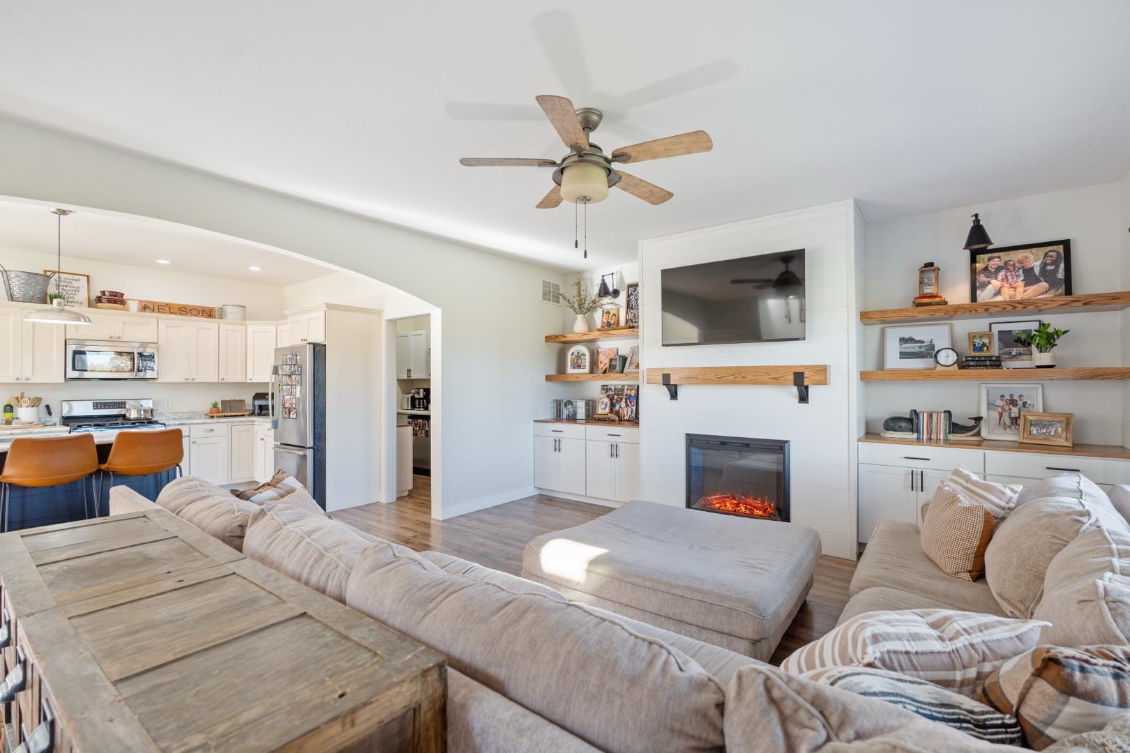 Photo 3 of 1299 N 175 E