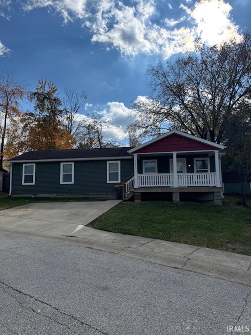 Homes for sale in Bloomington, IN | 1221 W Green Tree Ln, Bloomington, IN 47403 | MLS# 202545624