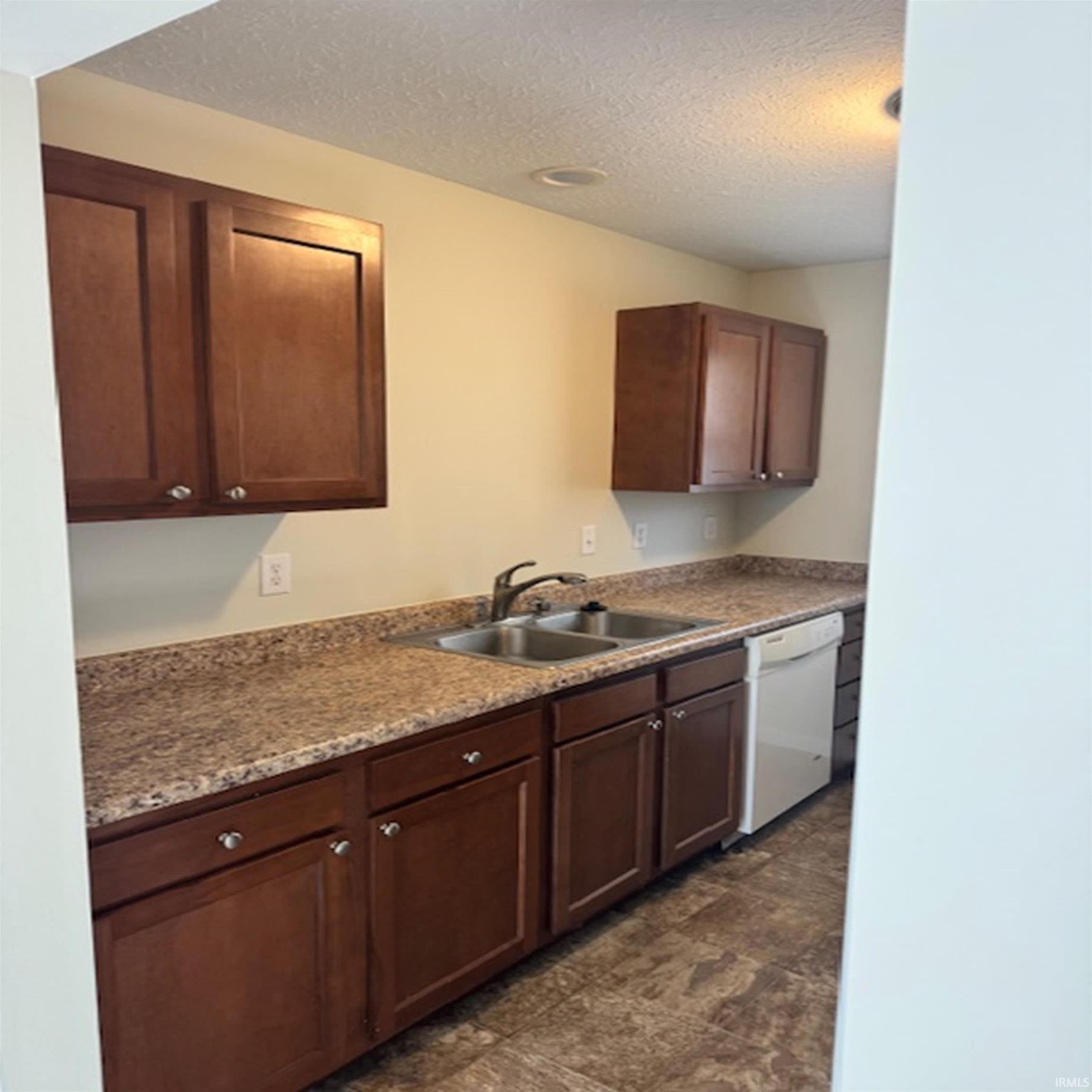 Homes for sale in Bloomington, IN | 1221 W Green Tree Ln, Bloomington, IN 47403 | MLS# 202545624